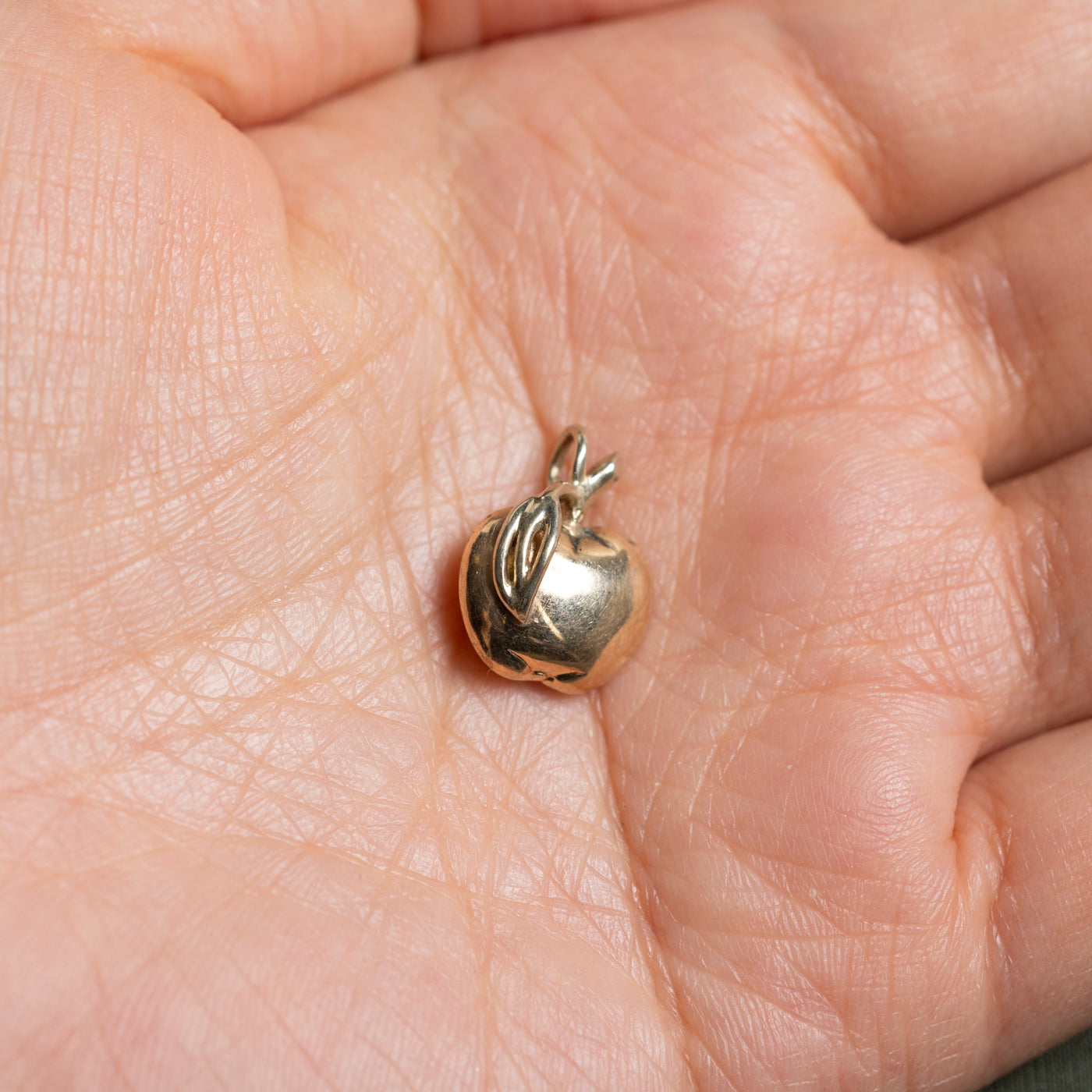 10k Apple Pendant