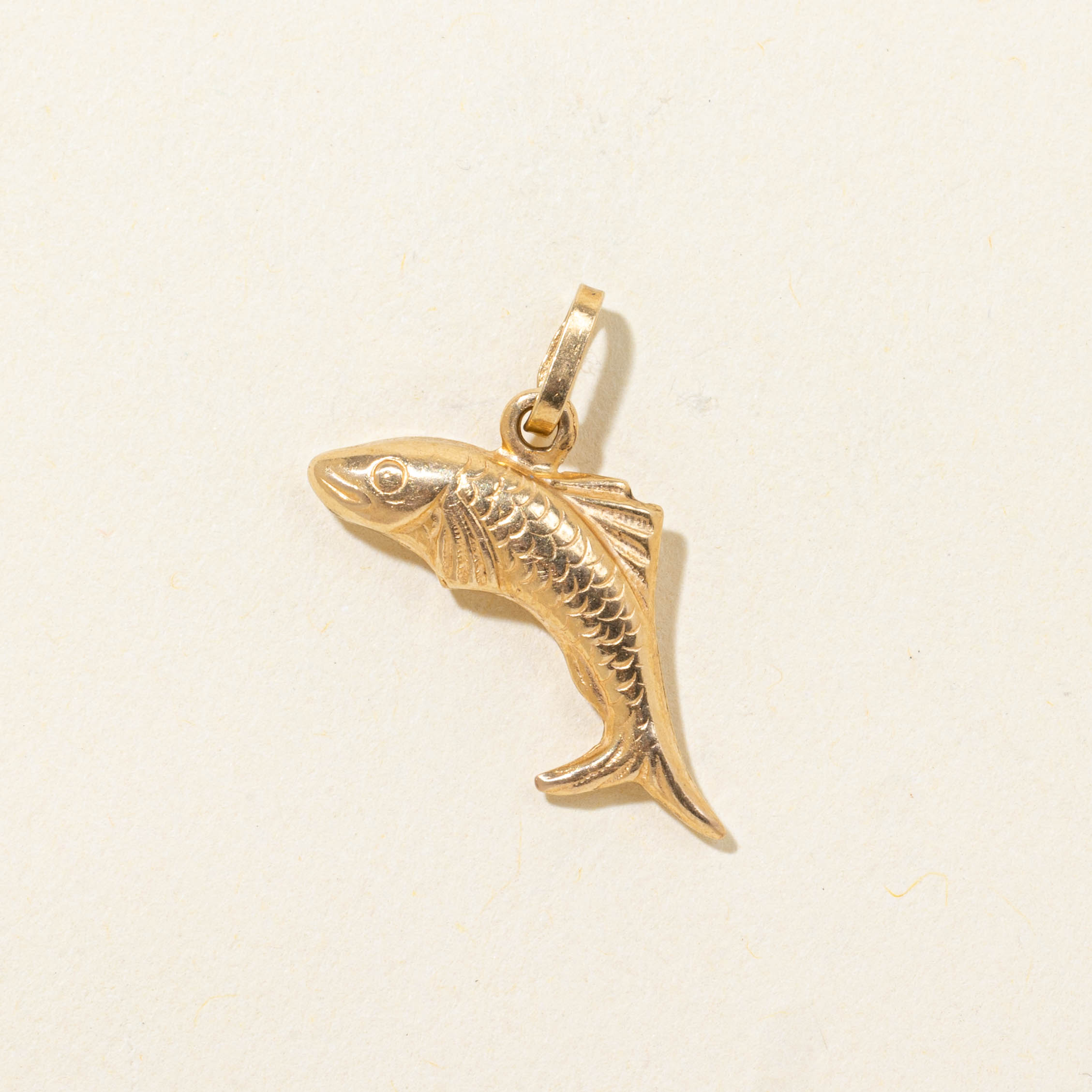 18k Fish Pendant