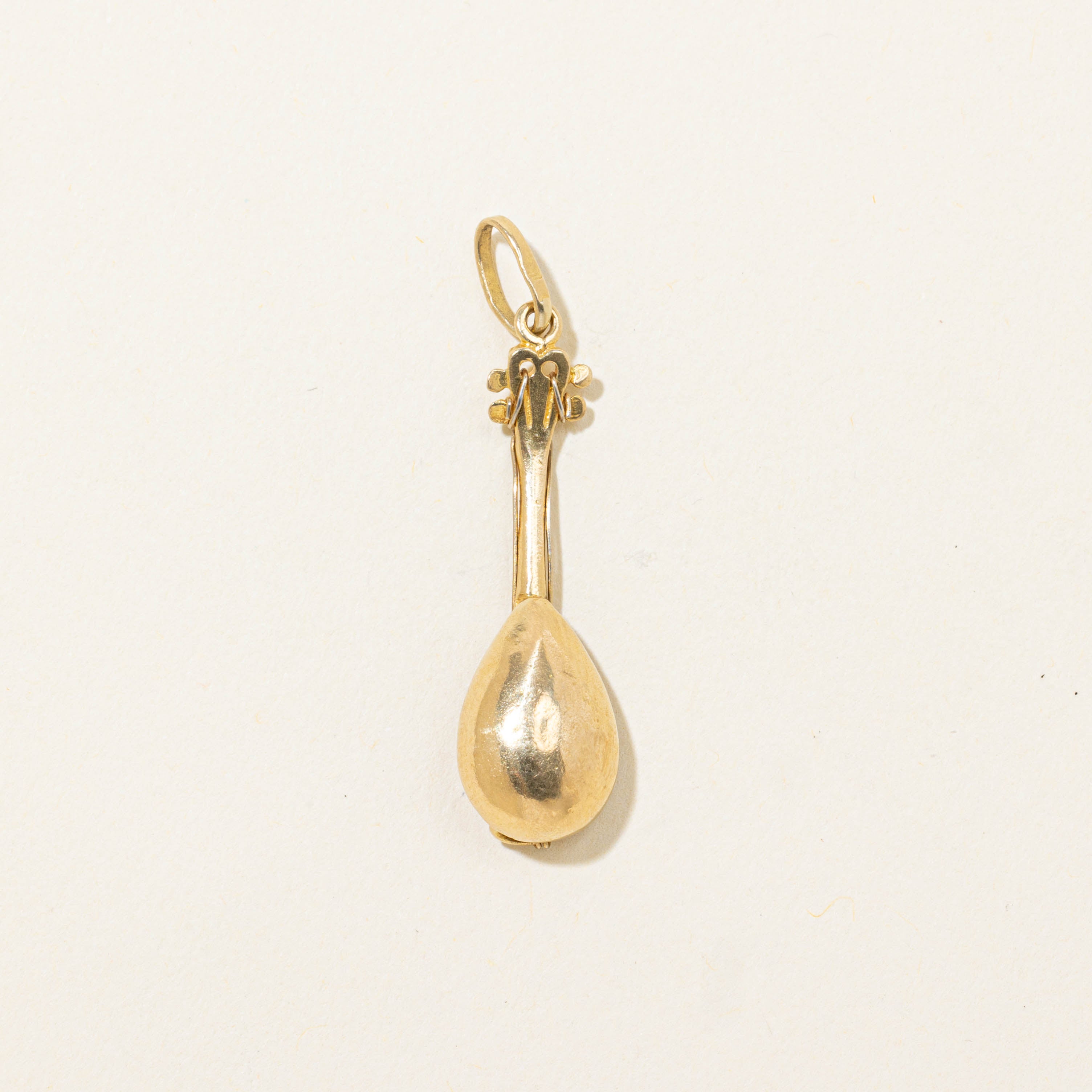 18k Mandolin Charm