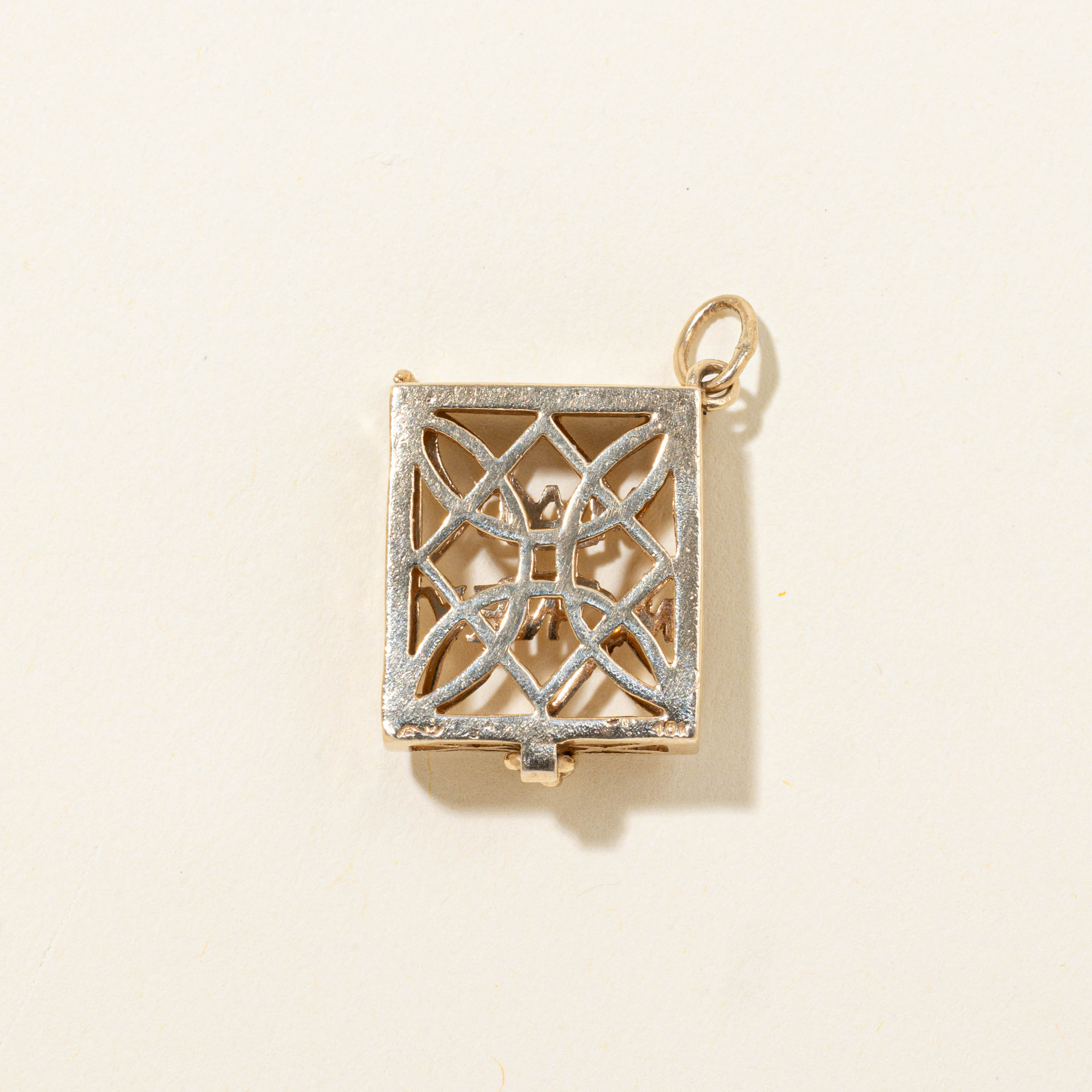 10k "Mad Money" Openwork Box Charm