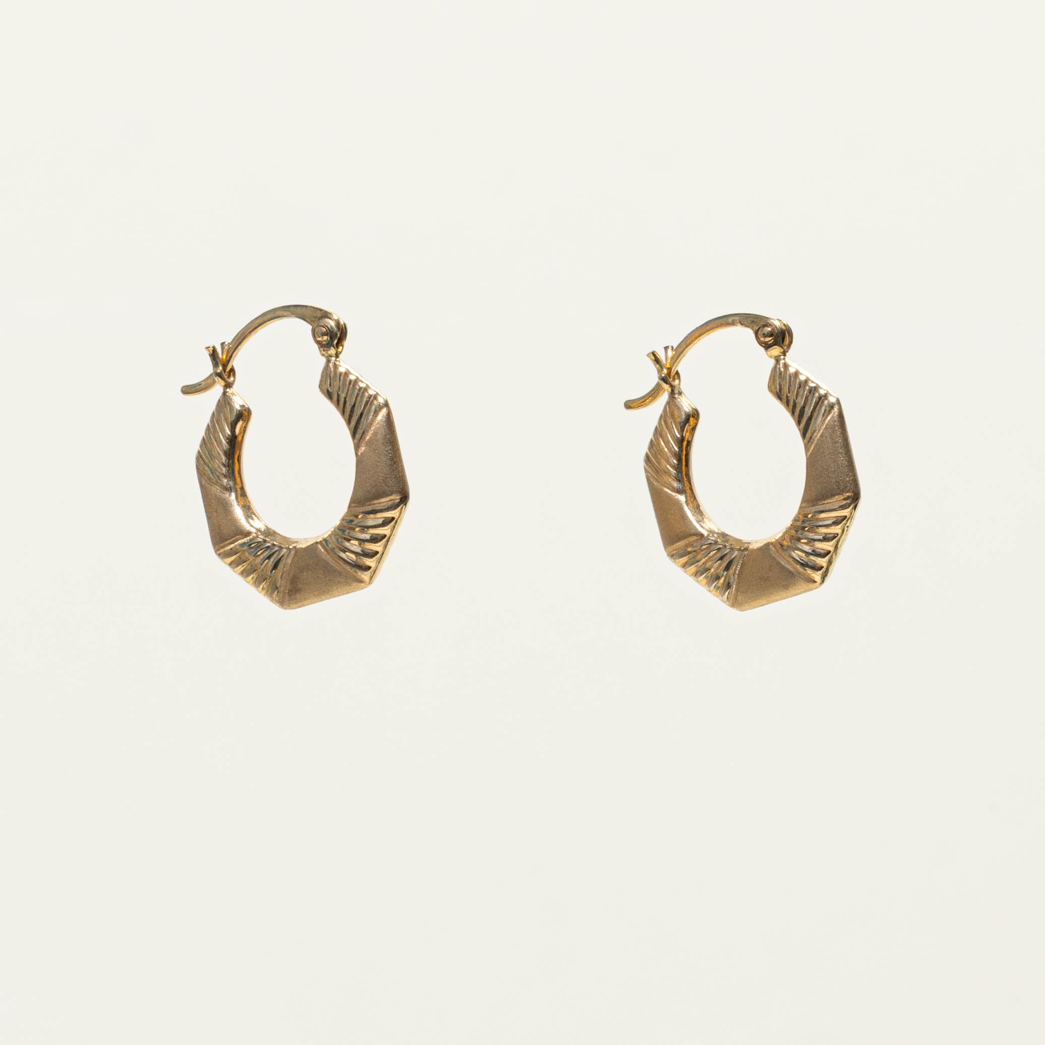 14k Geometric Fluted Hoop Earrings