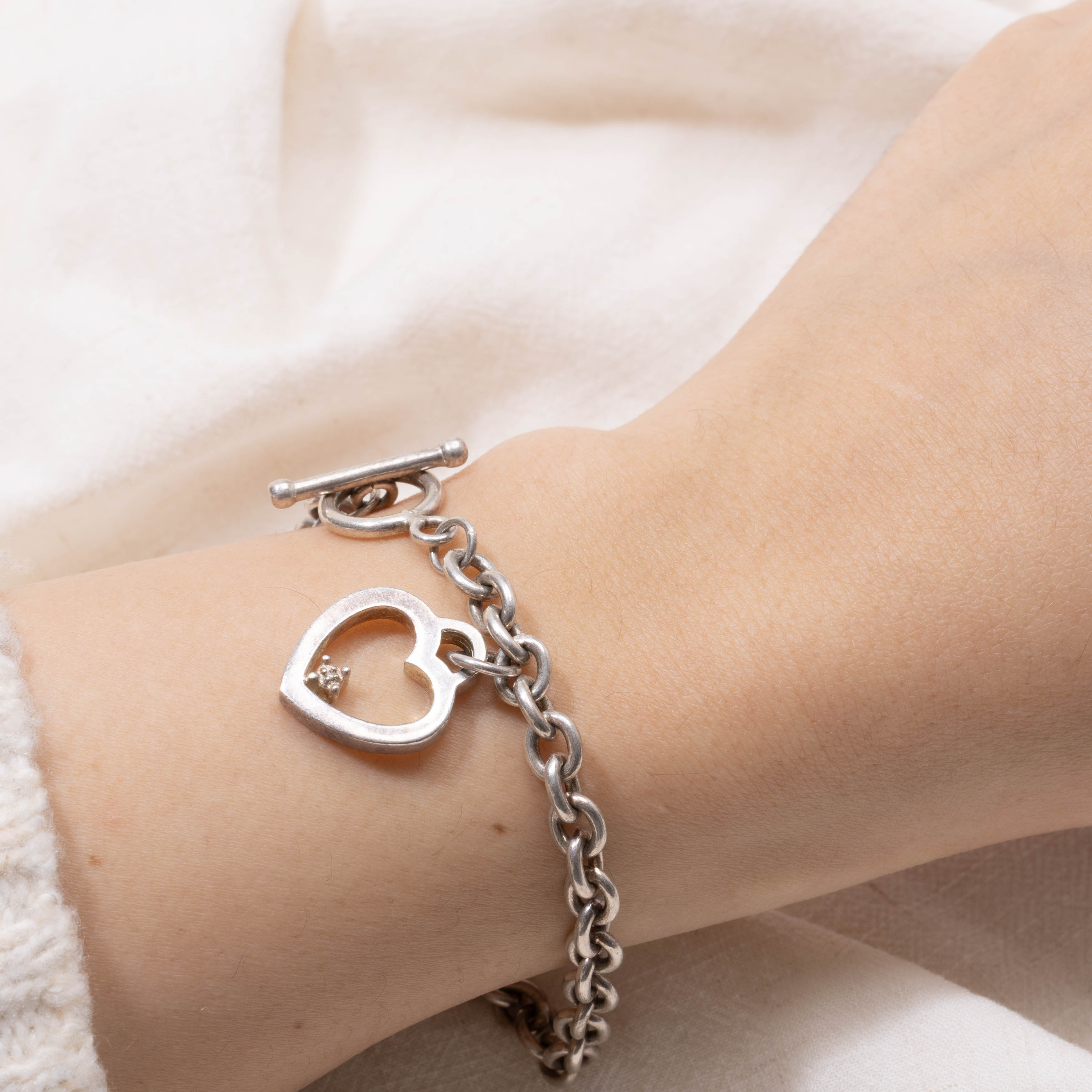 Sterling Silver Diamond Heart Charm Chain Bracelet | 8"