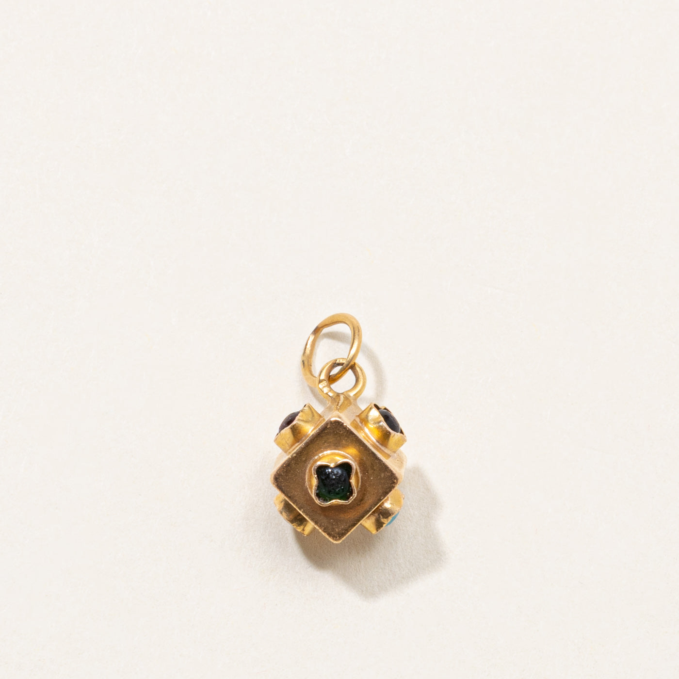 18k Yellow Gold Cube Pendant