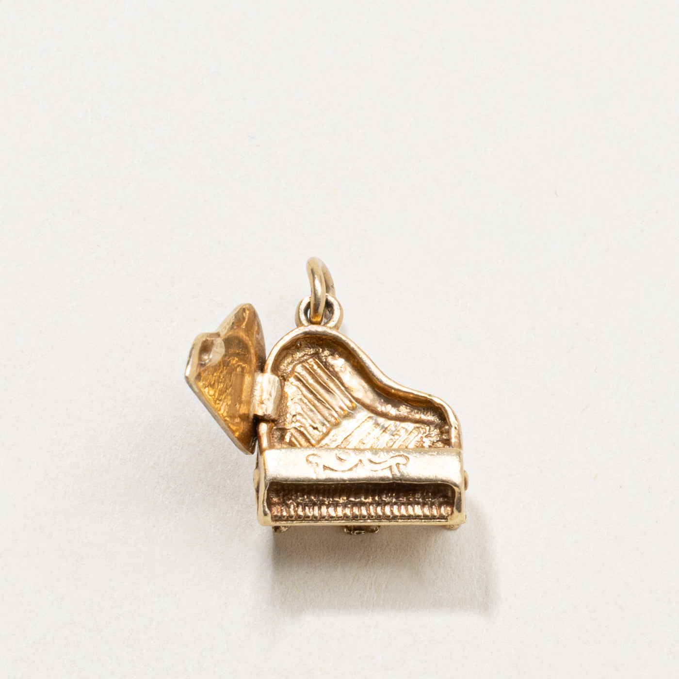 14k Piano Charm