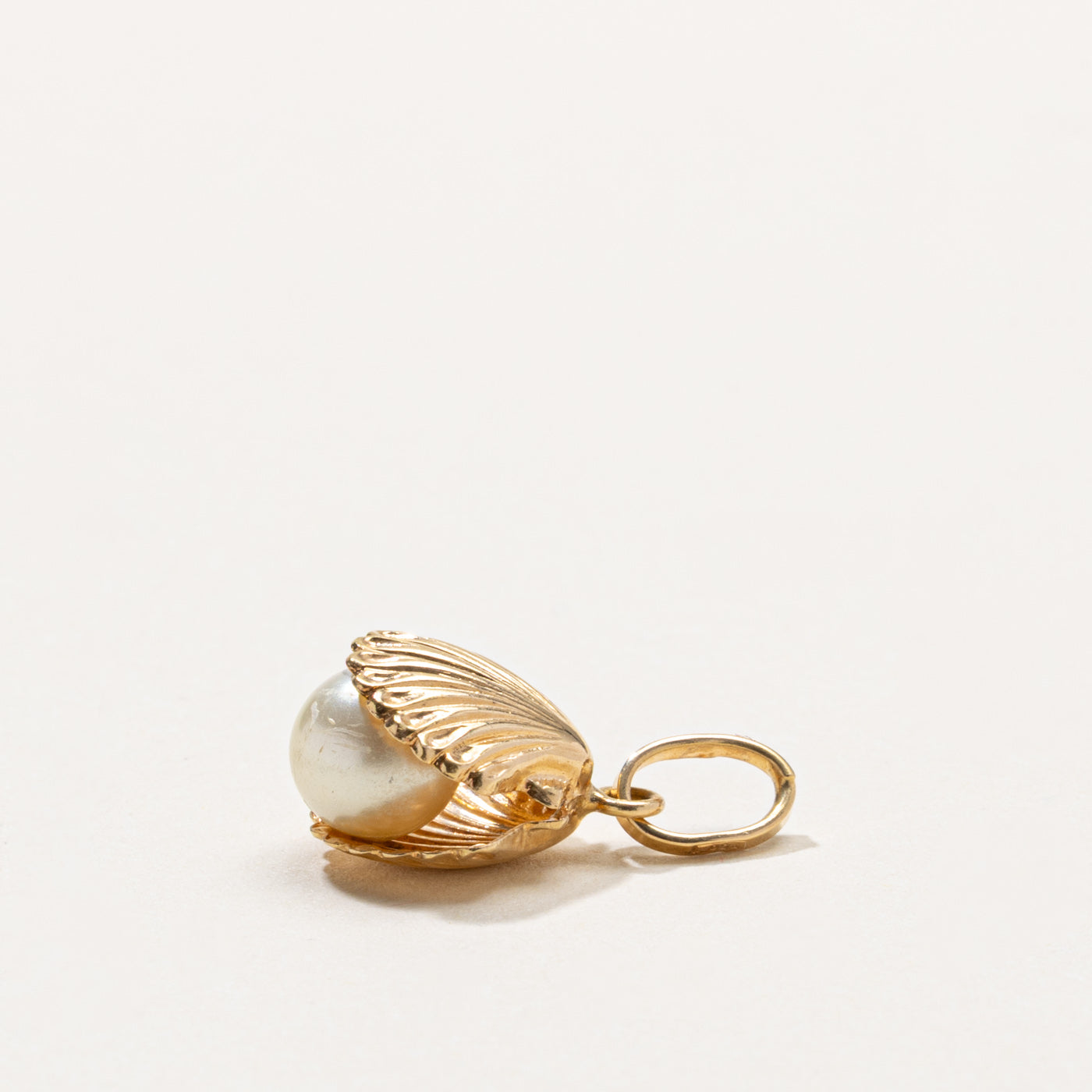 Italian 18k Pearl Shell Charm