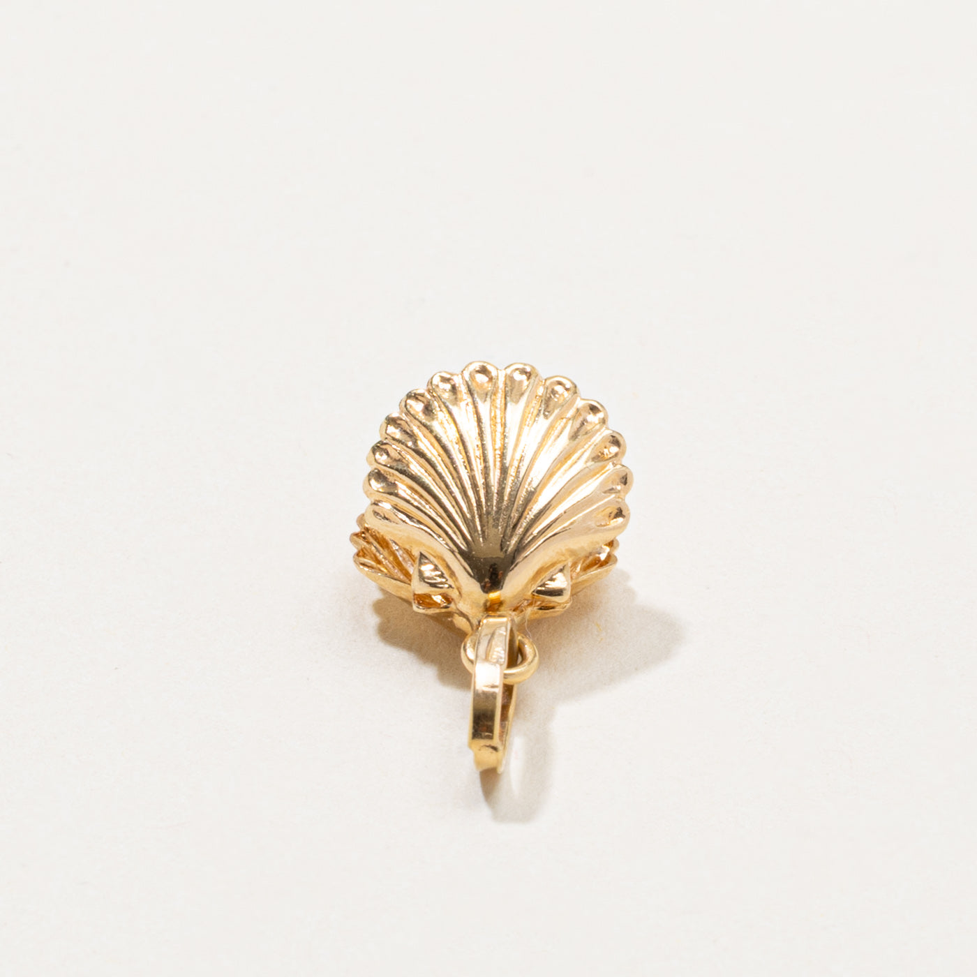 Italian 18k Pearl Shell Charm