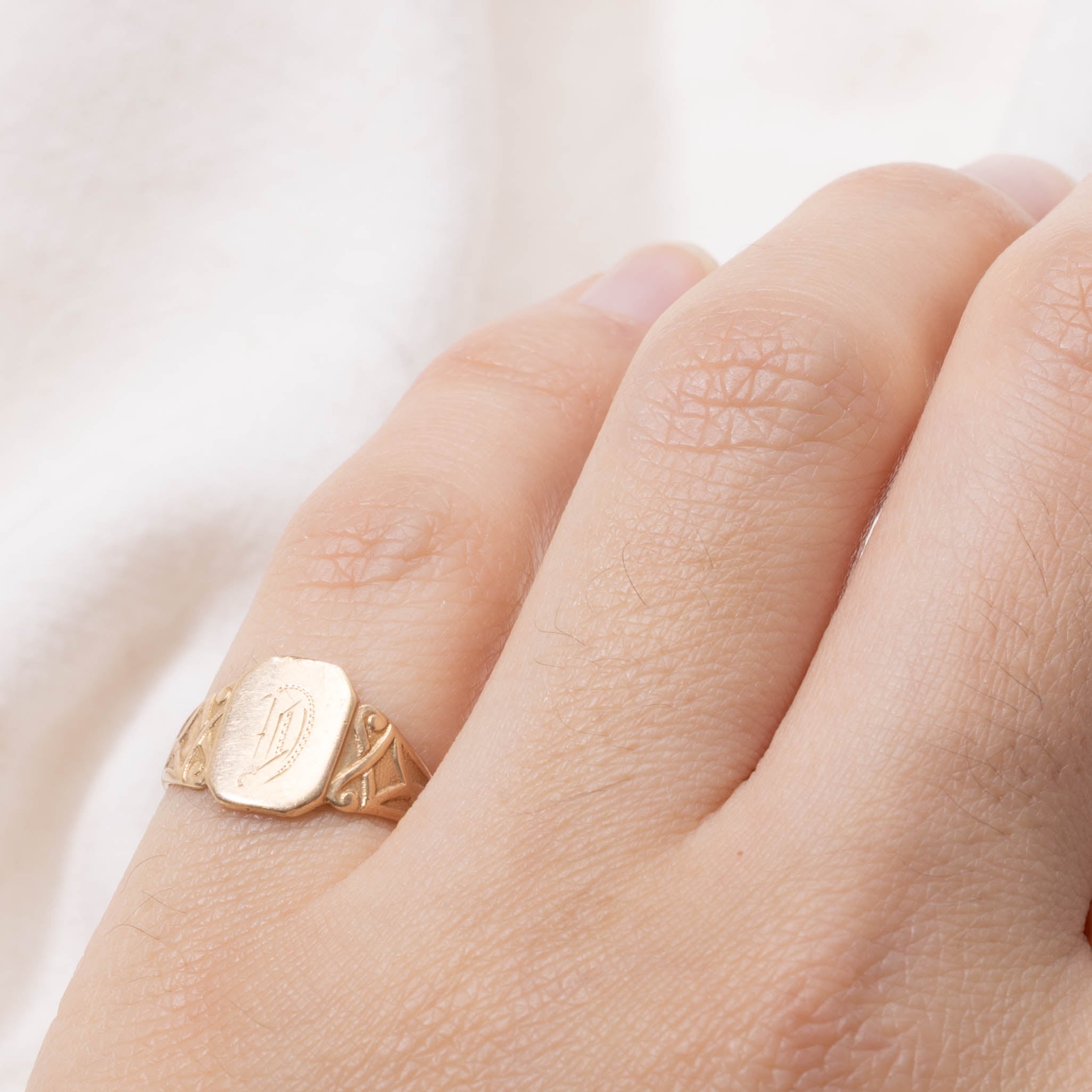 10k Antique “C" Initialized Ring | SZ 4.5