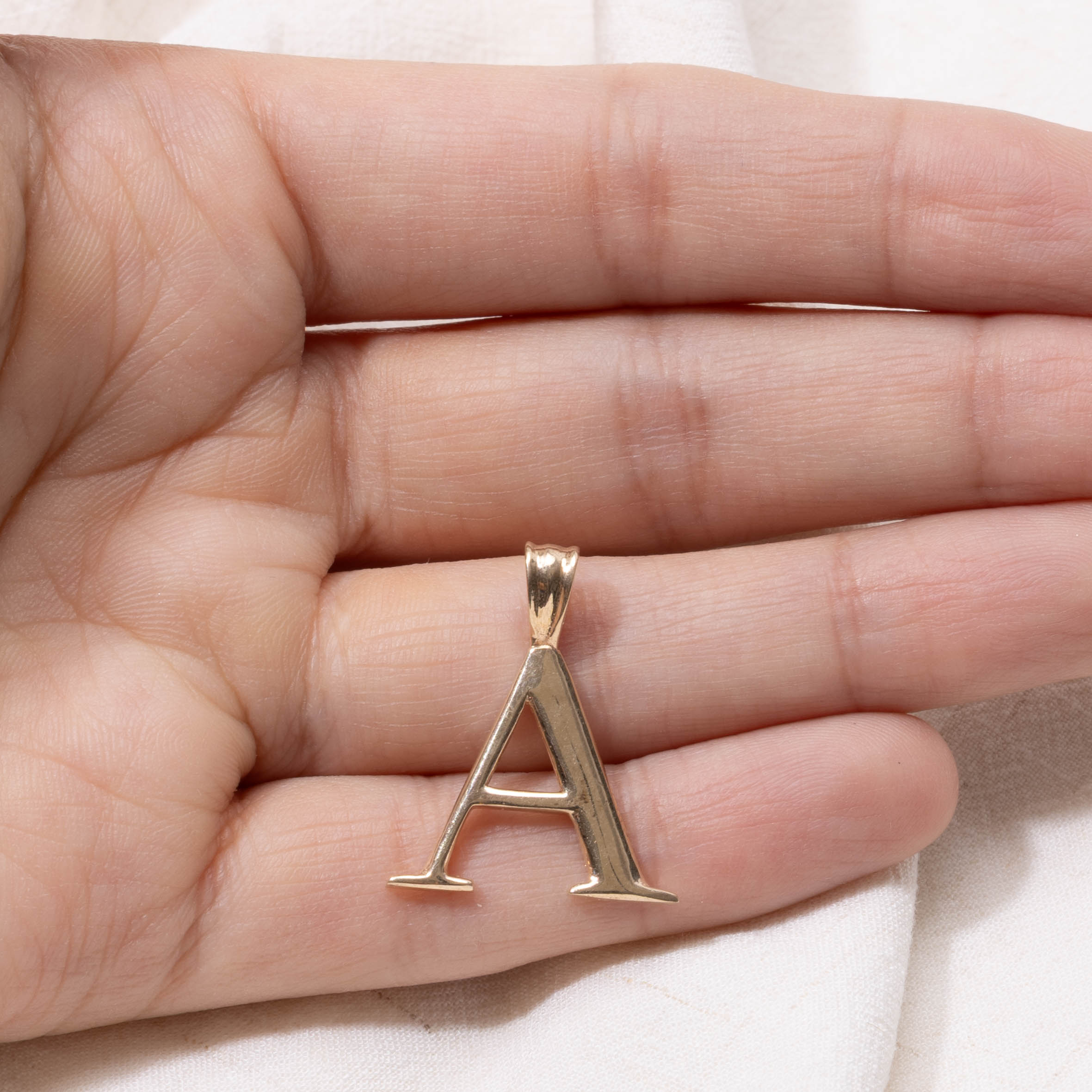10k Letter A Pendant