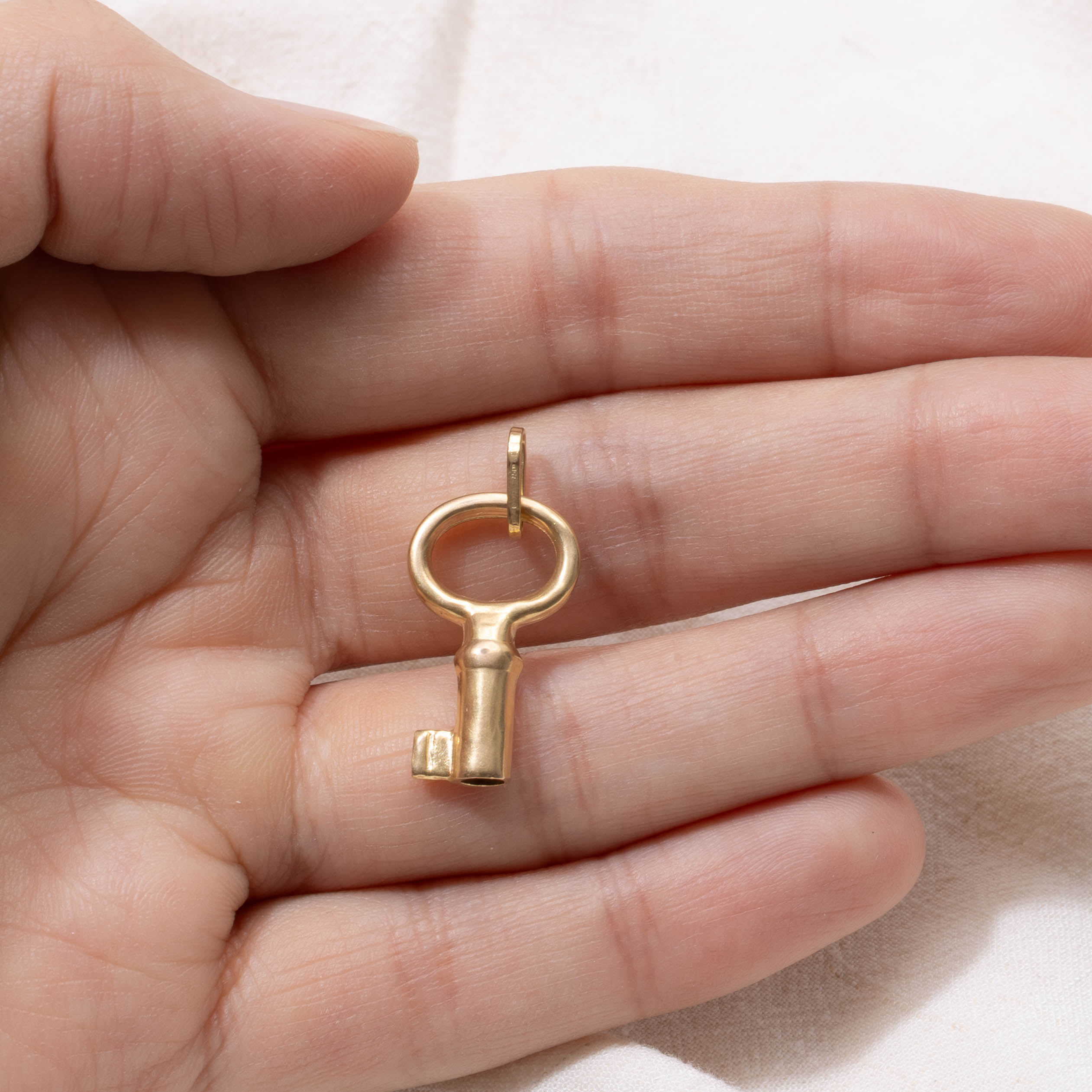 18k Key Charm
