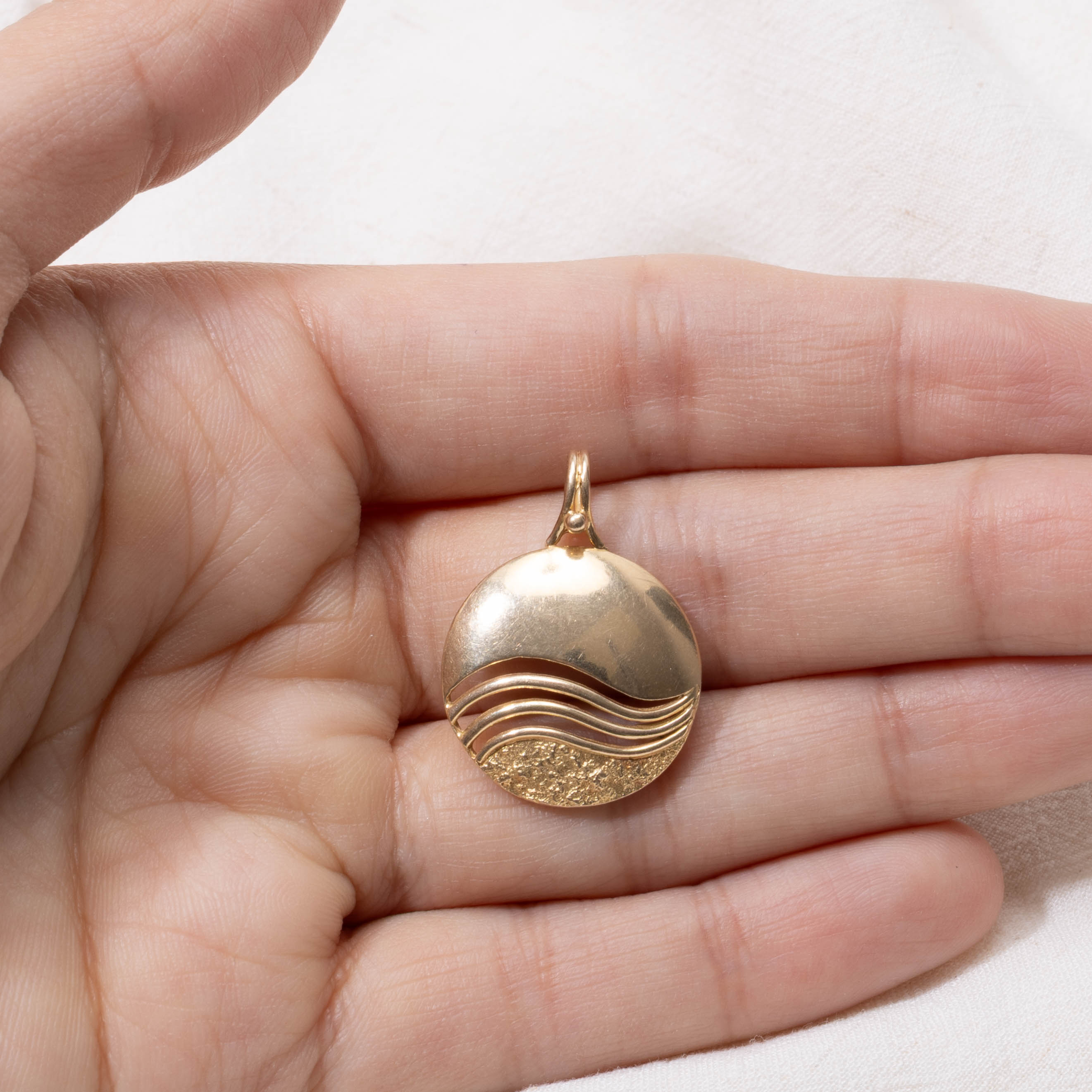 14k Wave Motif Pendant