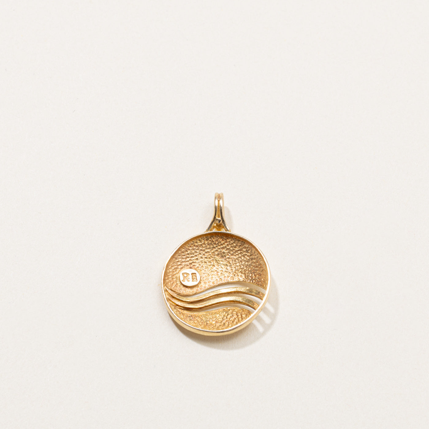 14k Wave Motif Pendant