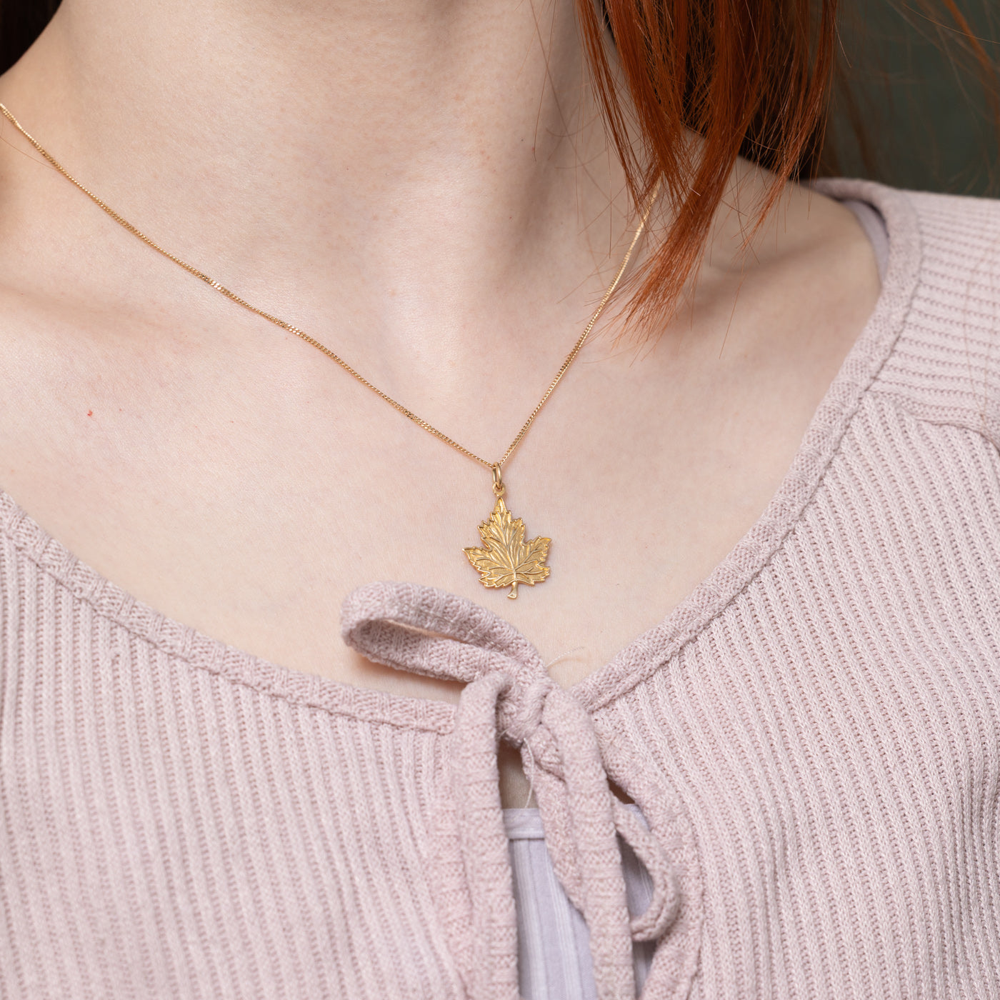 10k Maple Leaf Charm