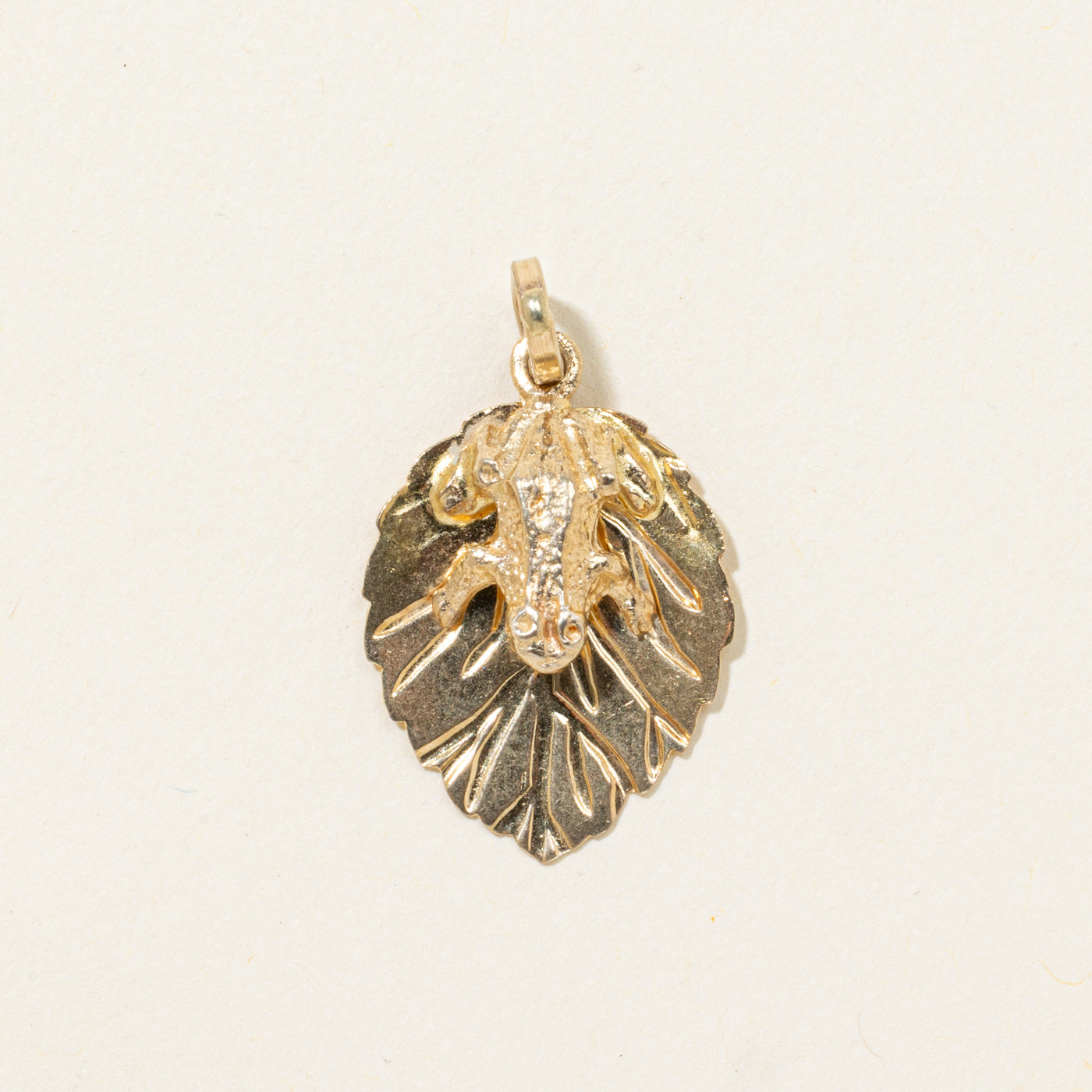 14k Leaf & Frog Pendant