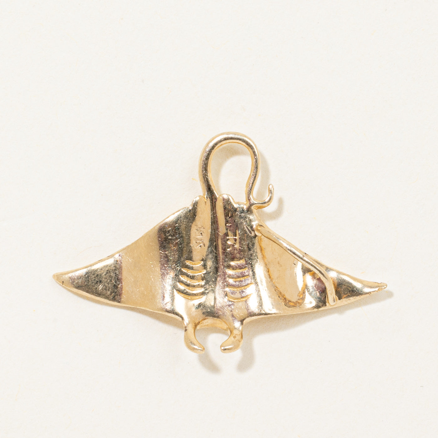 14k Manta Ray Pendant