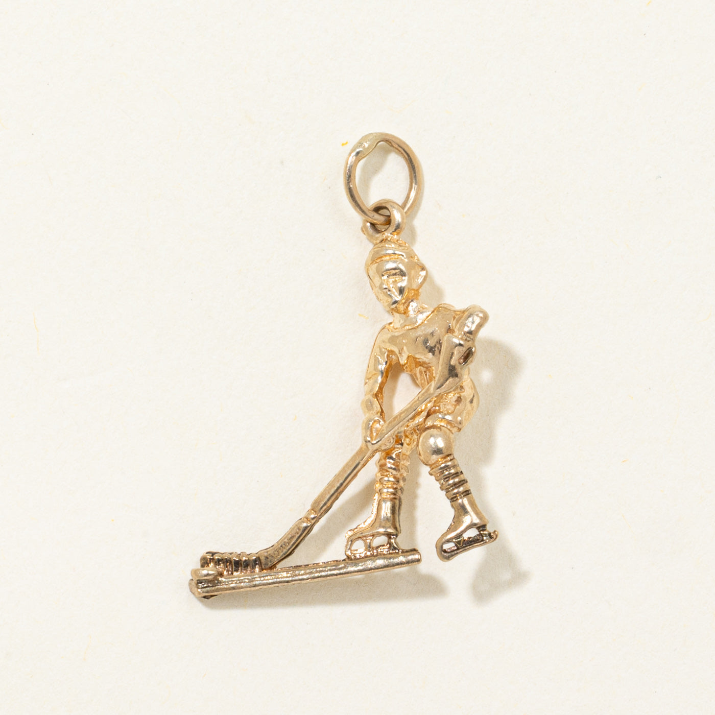 10k Textured Hockey Player Charm