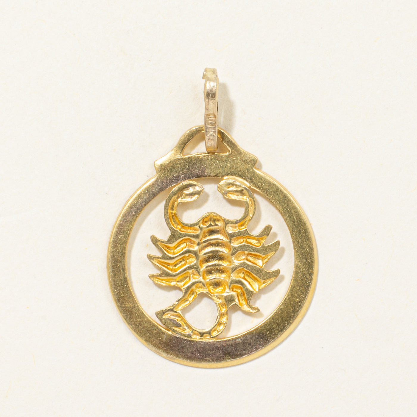 10k Scorpio Circle Pendant