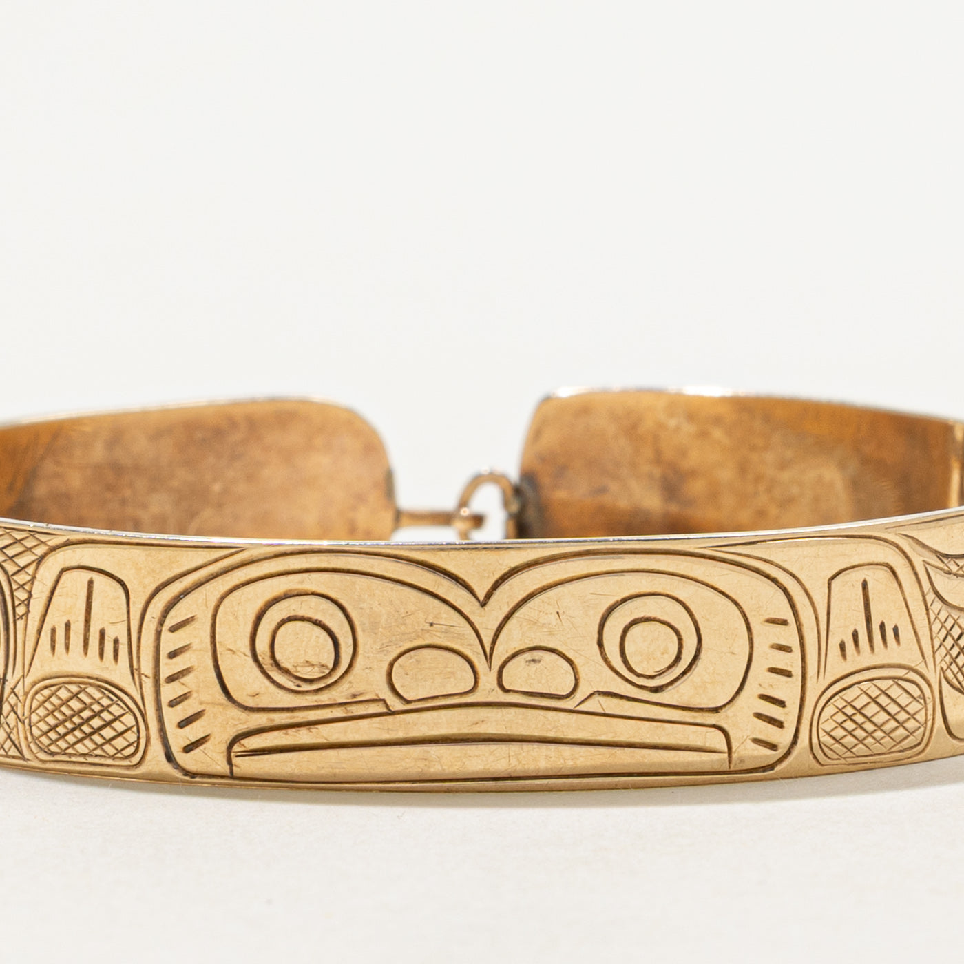 'Amos Dawson' 10k Engraved Indigenous Cuff | 10.20mm | 5.5"