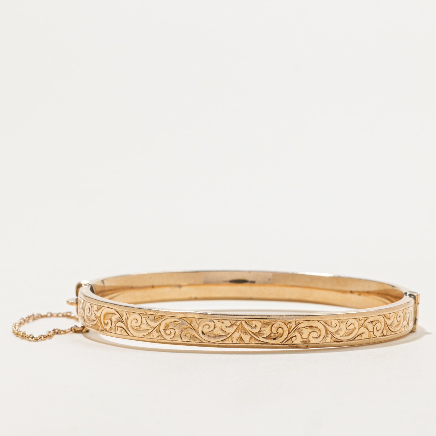1947 Birmingham 9k Engraved Bangle | 6.40mm | 7"