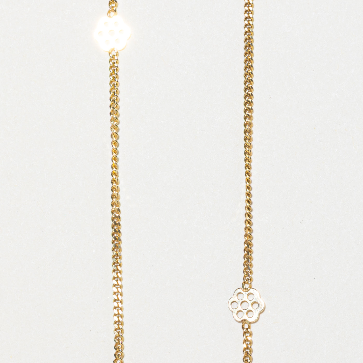 10k Satellite Honeycomb Pendant Necklace | 14"