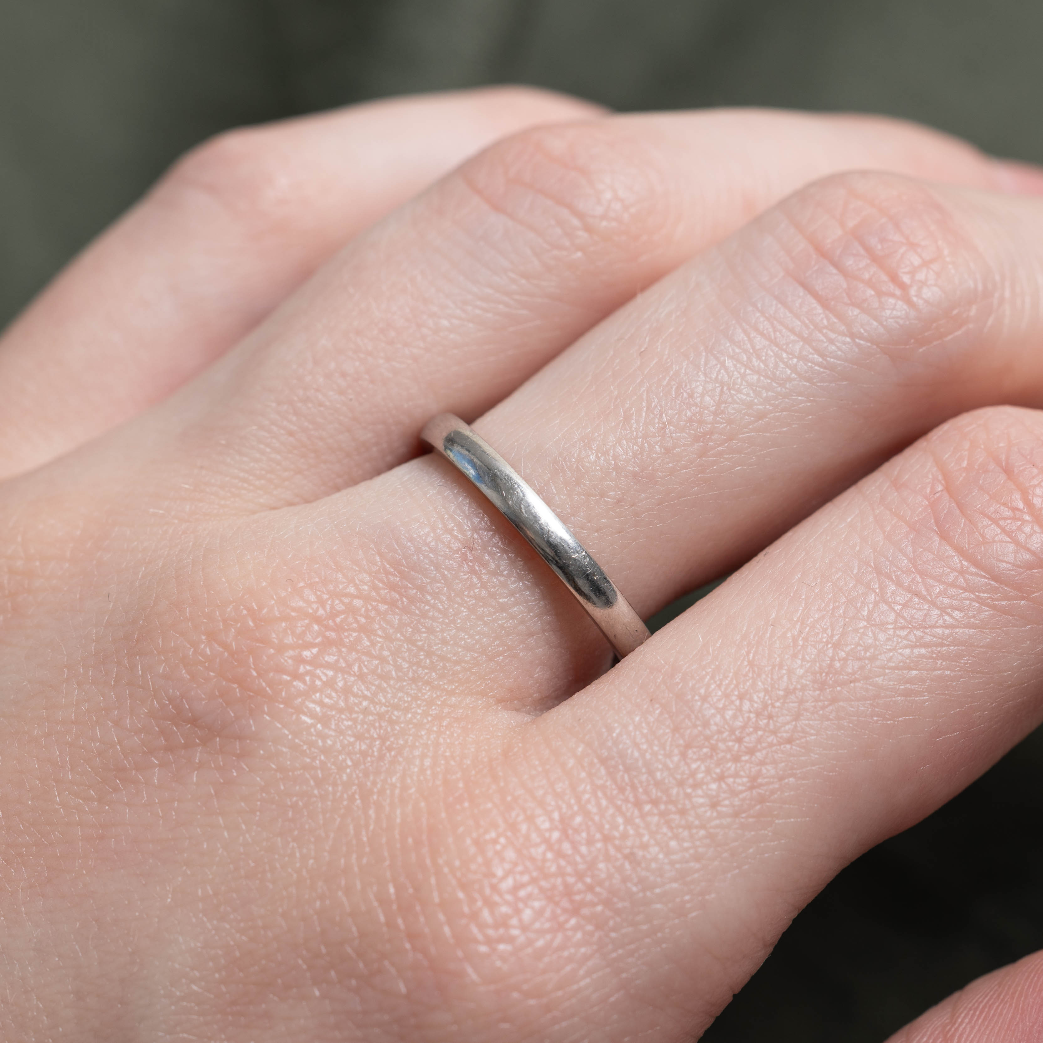 950 Platinum Plain Band | 2.45mm | SZ 7.5