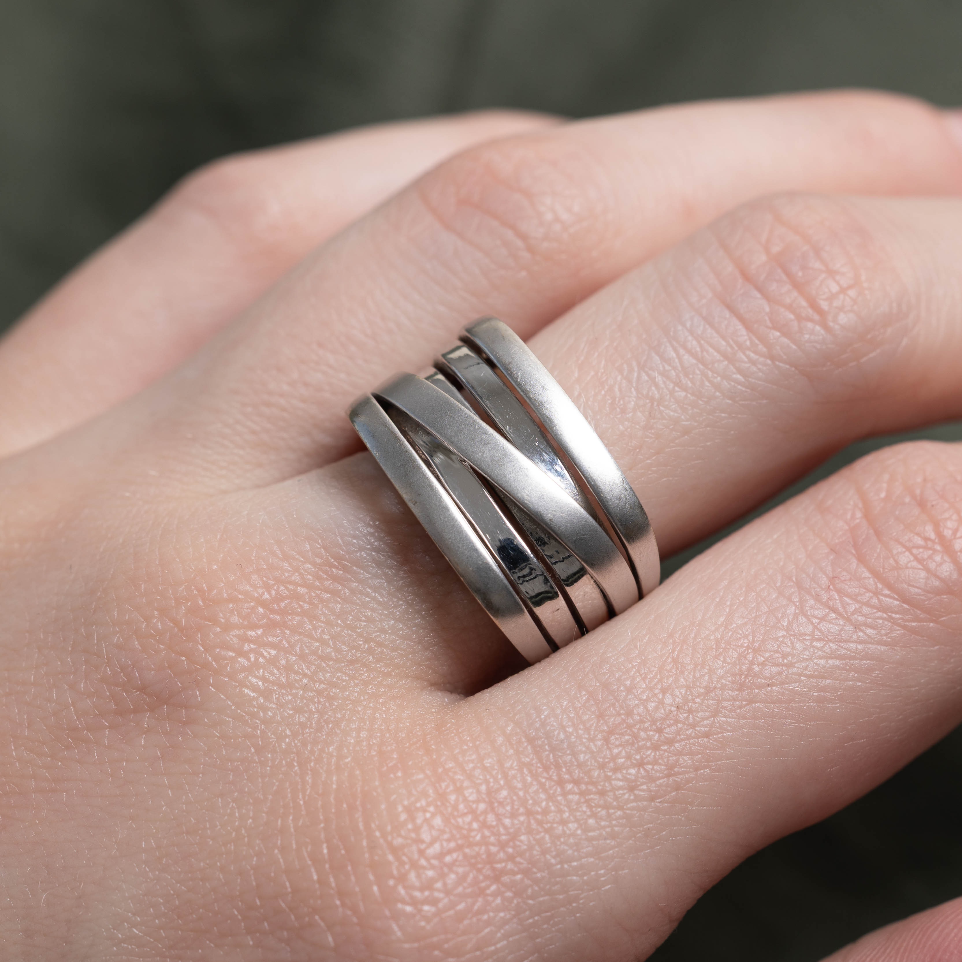 14k White Gold Faux Interlocking Ring | SZ 7.5