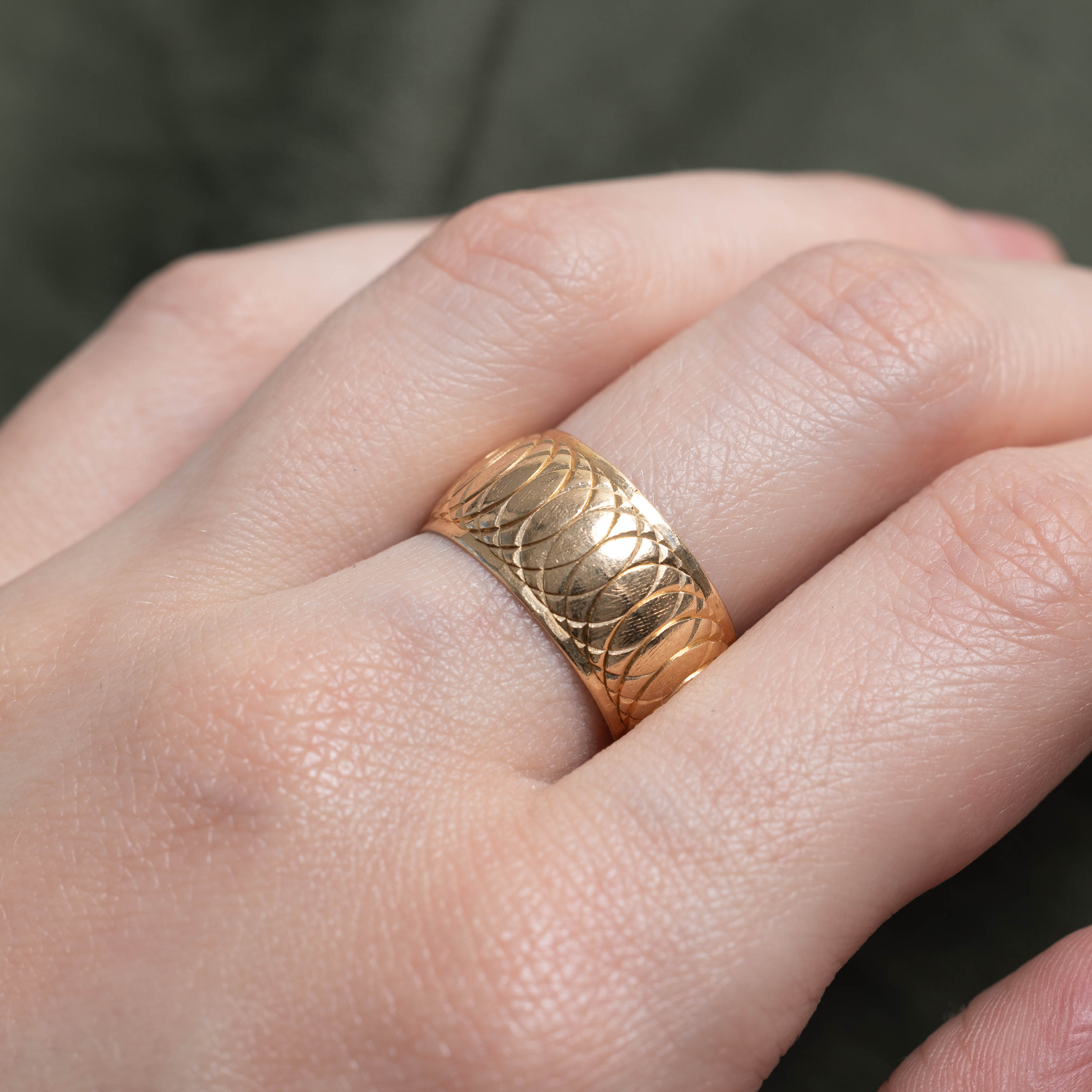 14k Circular Engraved Cigar Band | 10.20mm | SZ 8