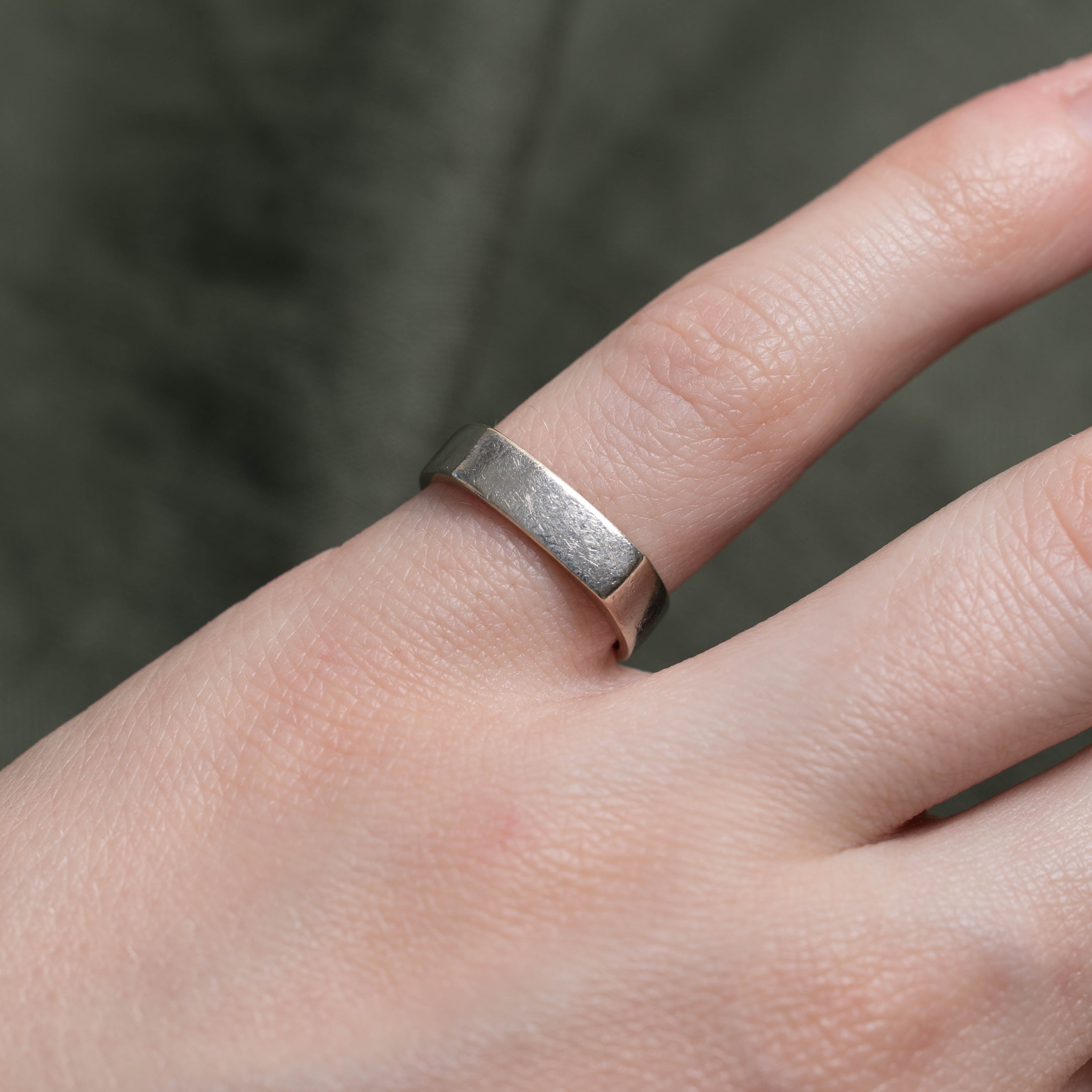 14k White Gold Soft Square Band | 4.35mm | SZ 4.5