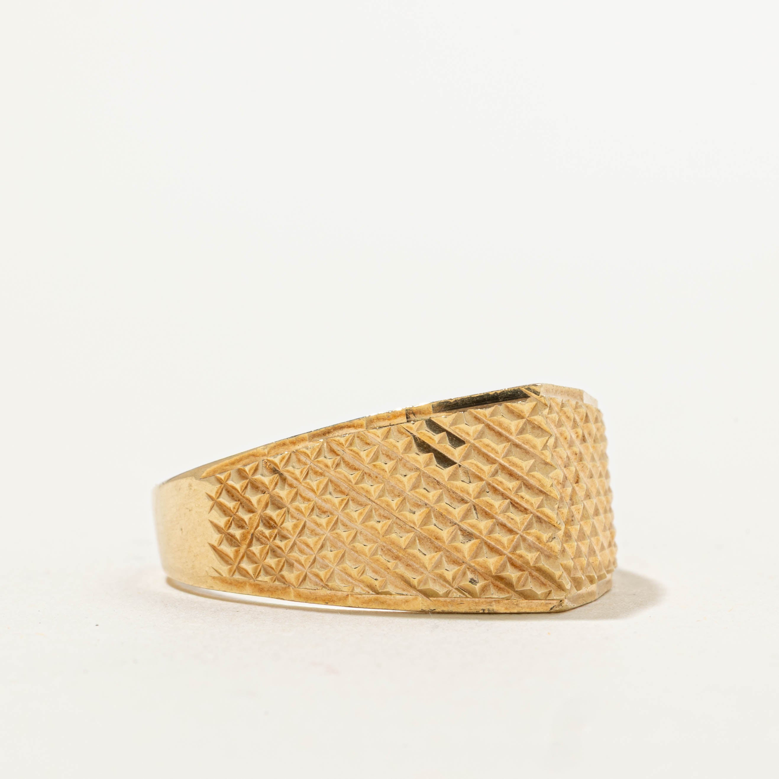 14k Textured Dome Ring | SZ 11.5