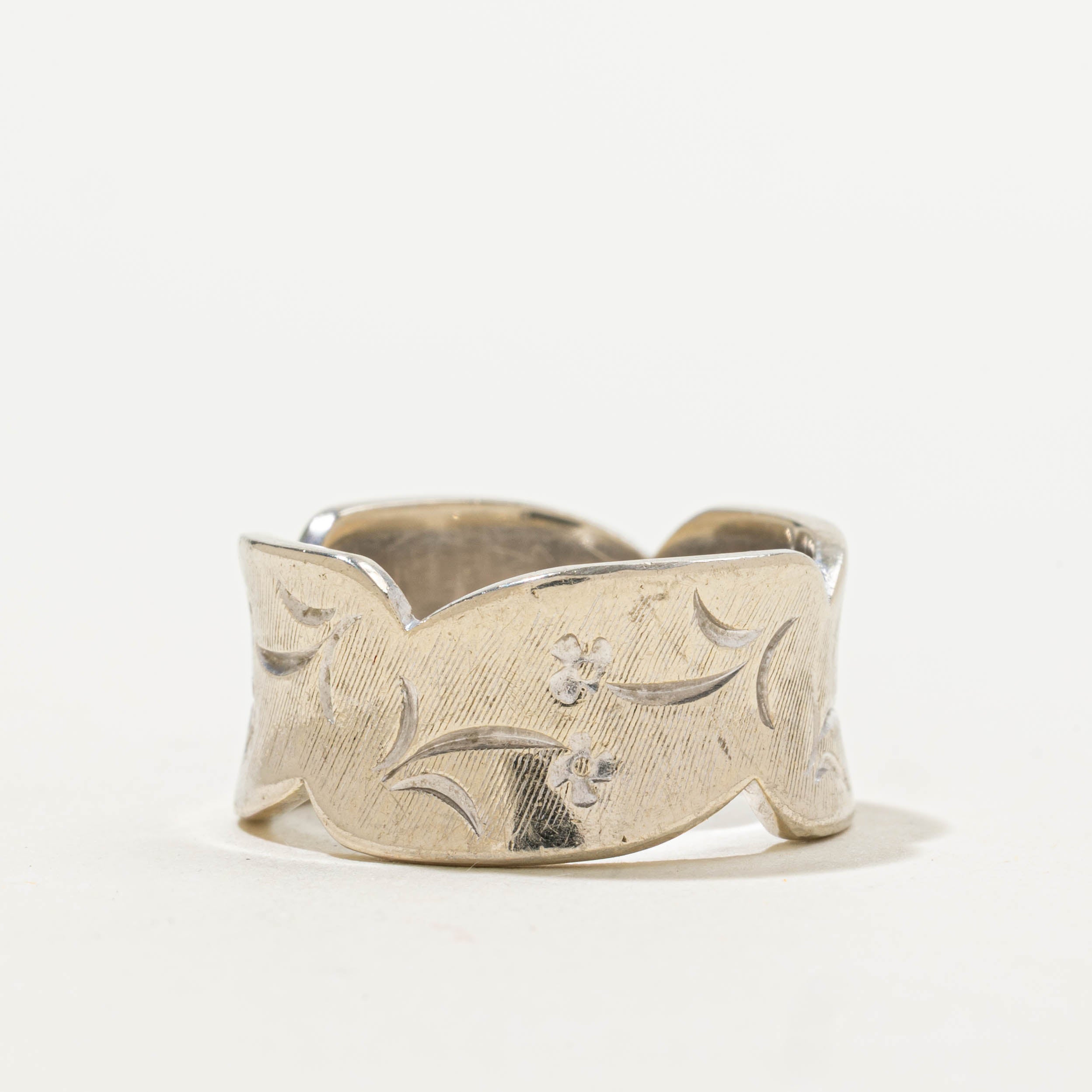 14k Floral Engraved Concave Cigar Band | 9.90mm | SZ 8.25