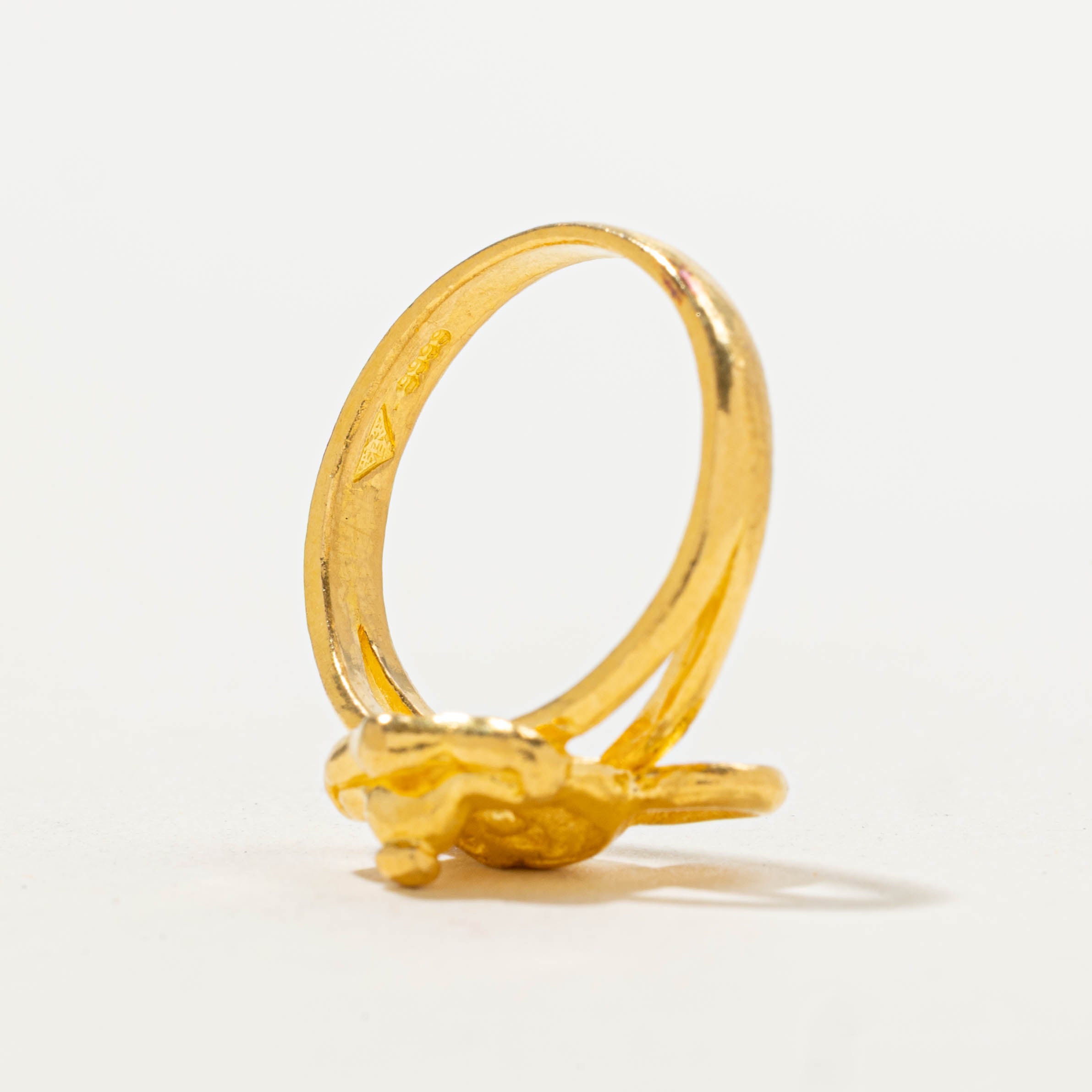24k 'Mickey Mouse' Split Shank Ring | SZ 5.75