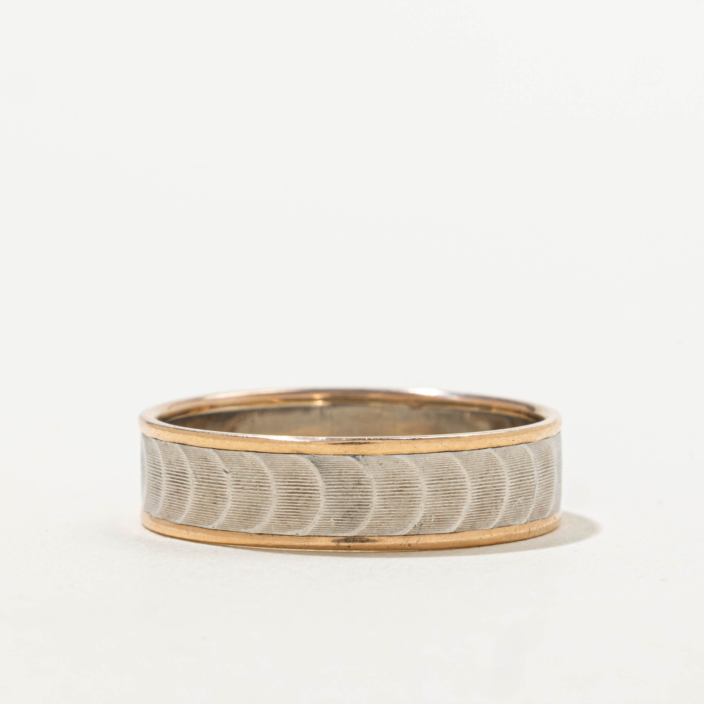 18k & Platinum Two Tone Textured Band | 5.70mm | SZ 10.25