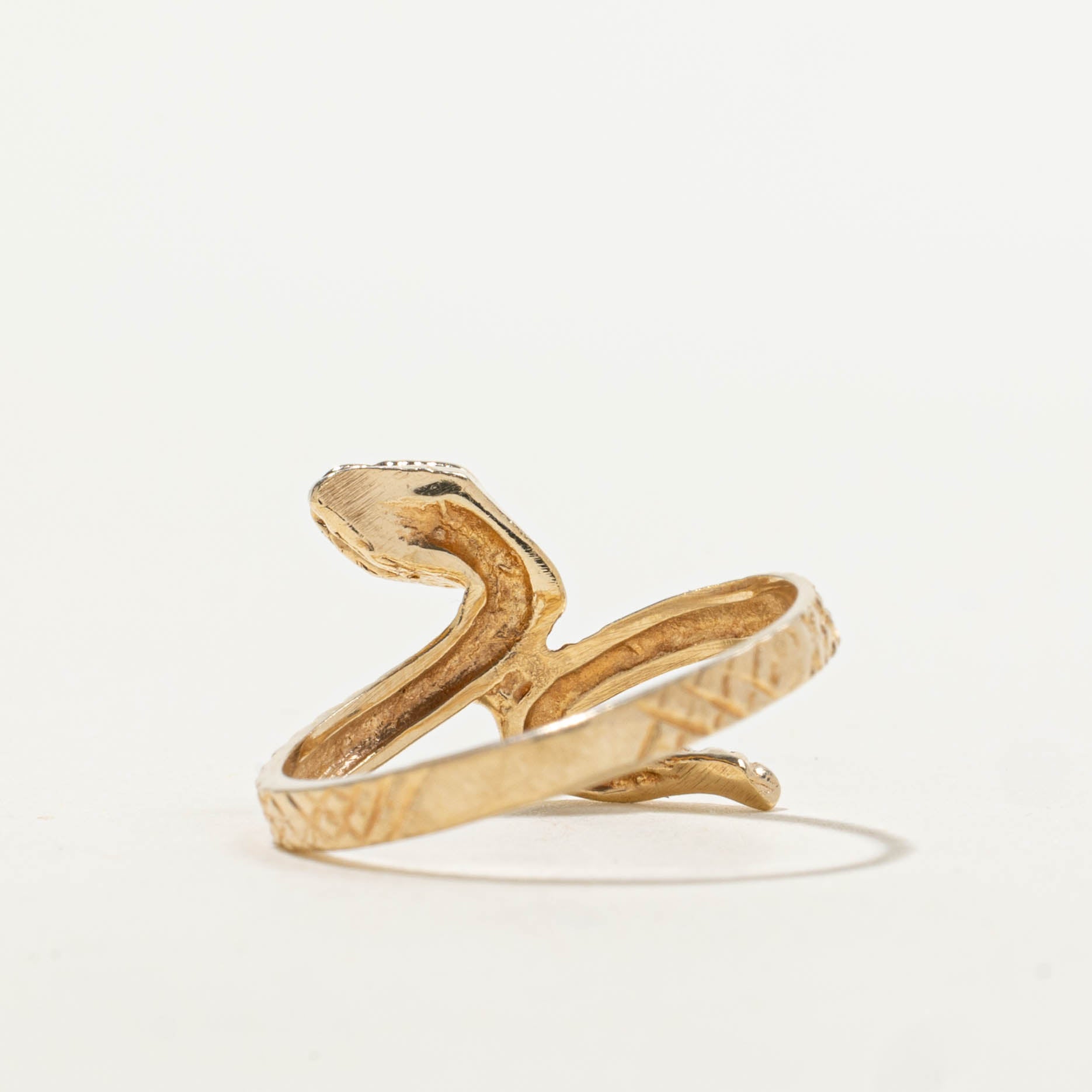 10k Yellow Gold Textured Snake Ring | SZ 6
