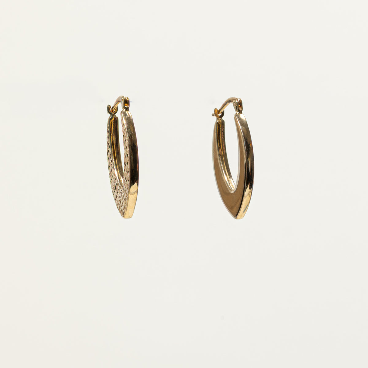 14k Diamond-Cut Marquise Hoop Earrings