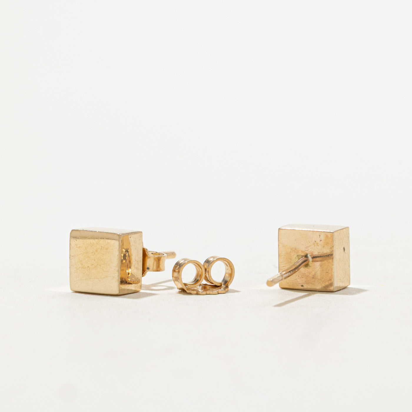 14k Yellow Gold Cube Stud Earrings