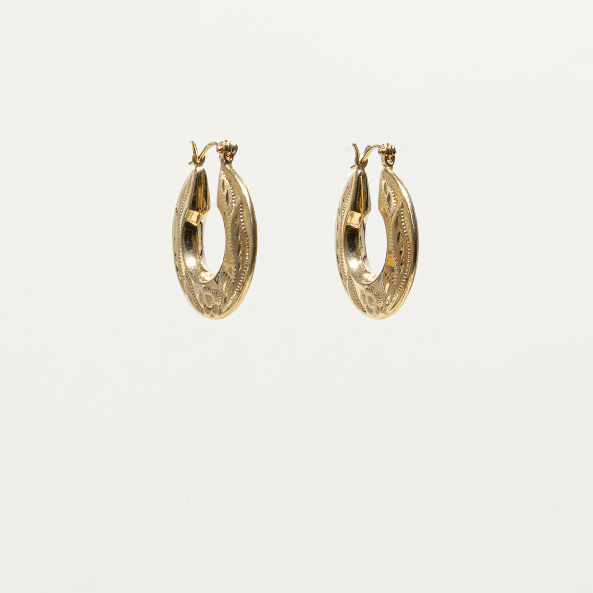 14k Yellow Gold Engraved Floral Hoop Earrings
