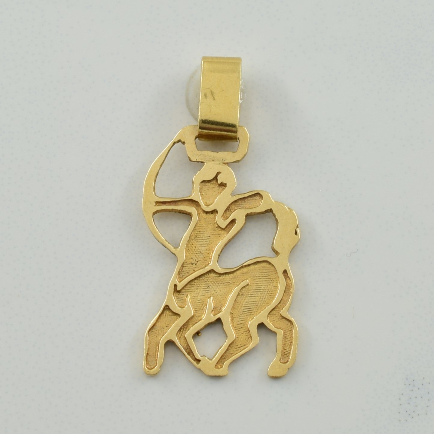 14k Yellow Gold Centaur Pendant |