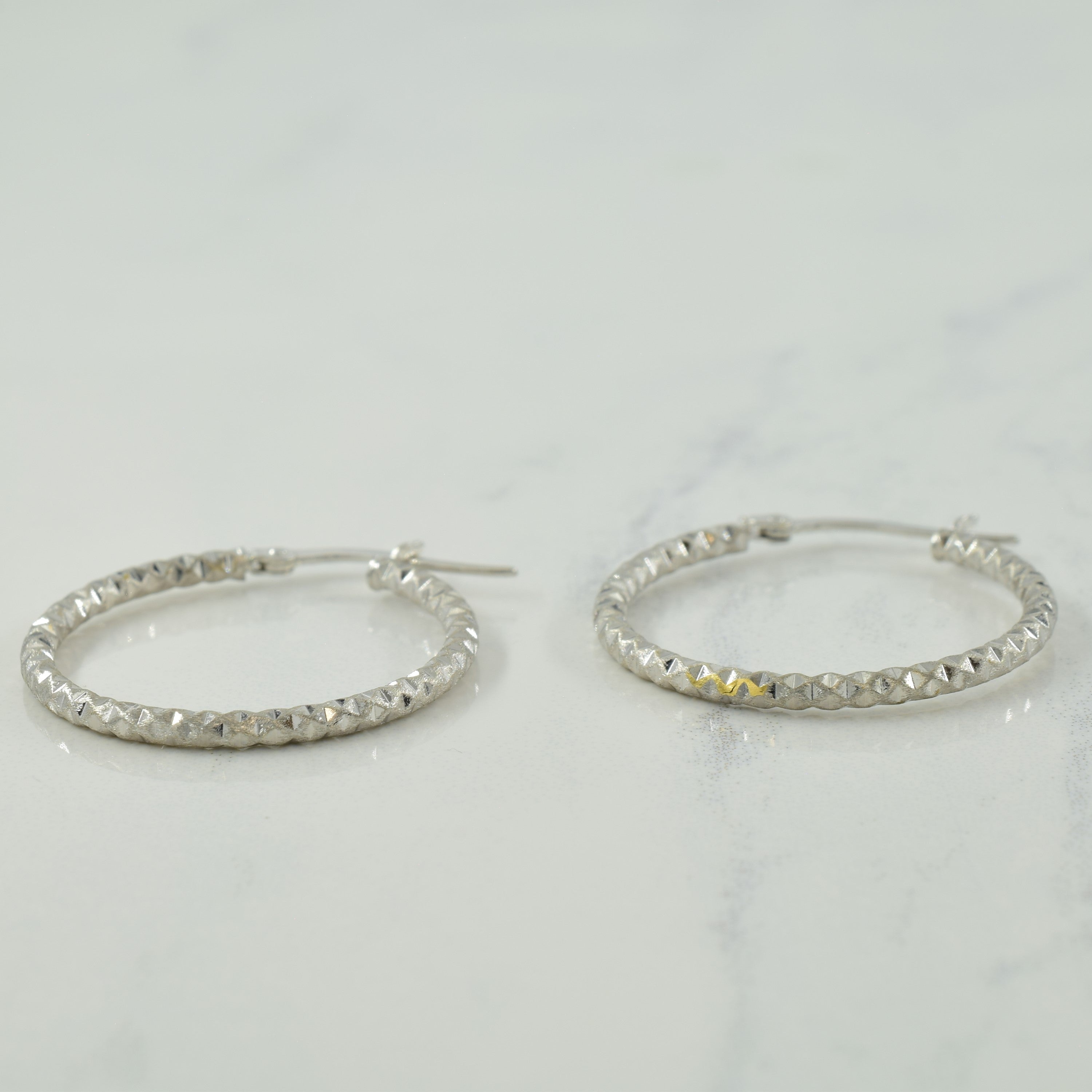 18k White Gold Hoop Earrings |