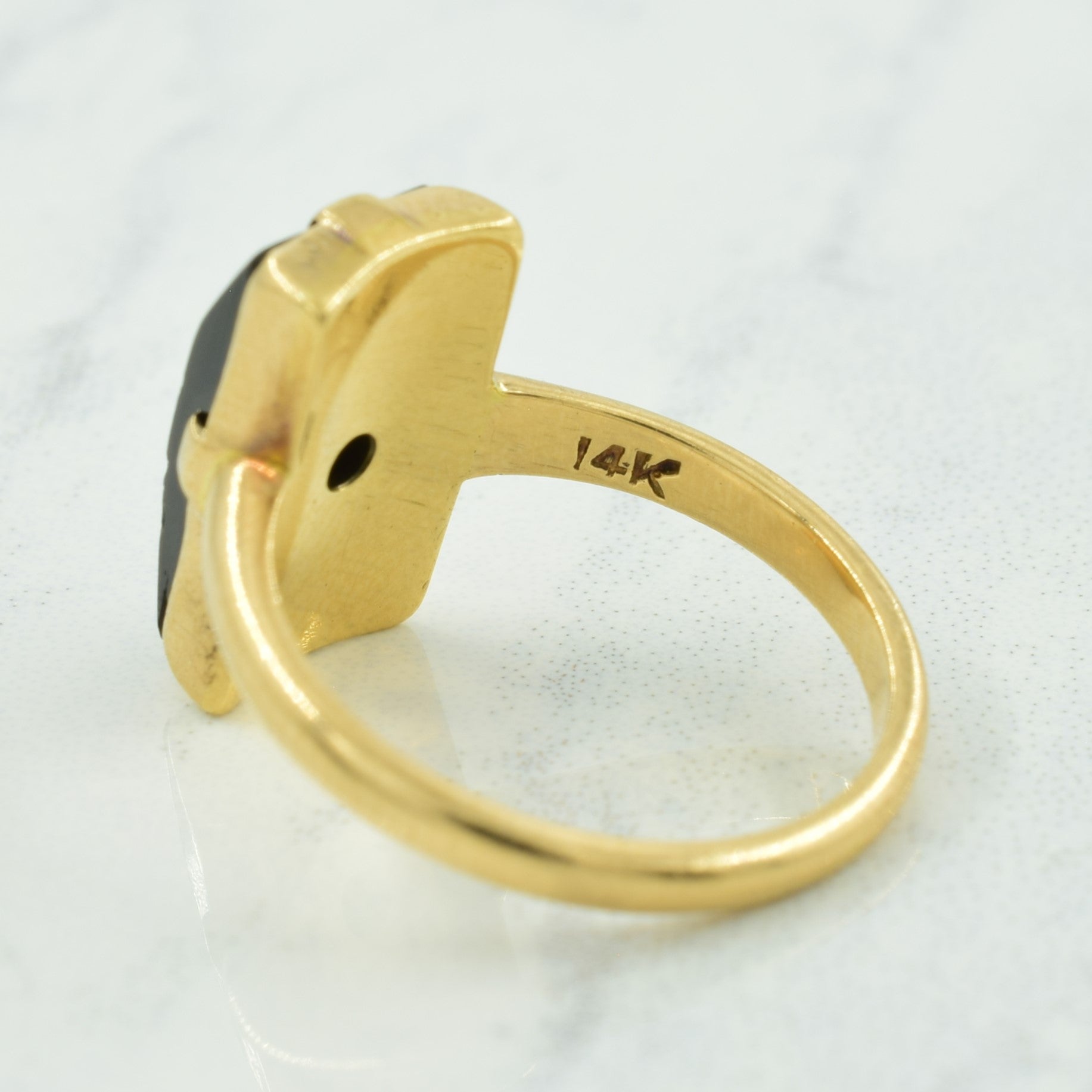 Black Onyx & Diamond Ring | 1.75ct, 0.01ct | SZ 4 |