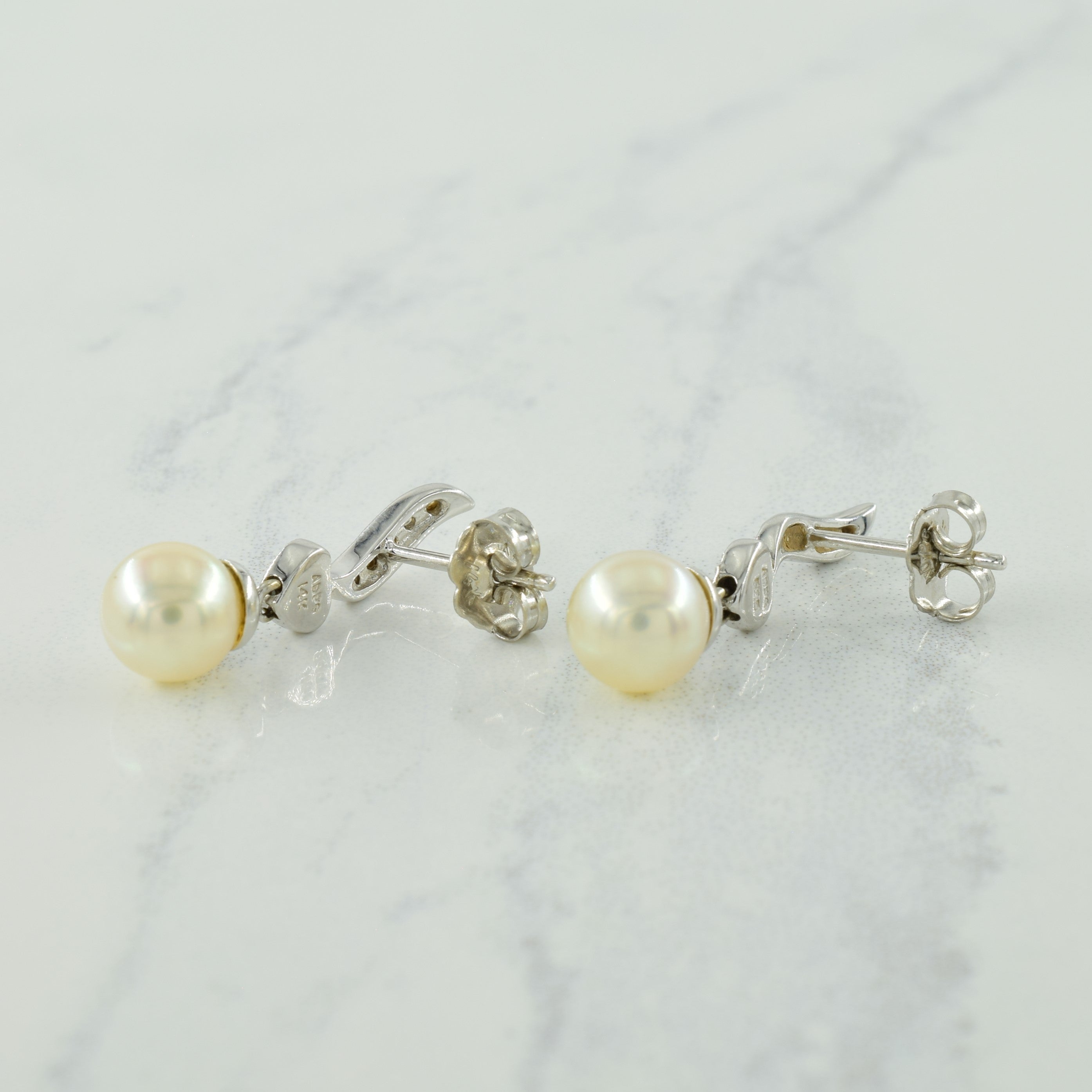 Pearl & Diamond Pendant & Earring Set | 6.70ctw, 0.25ctw |