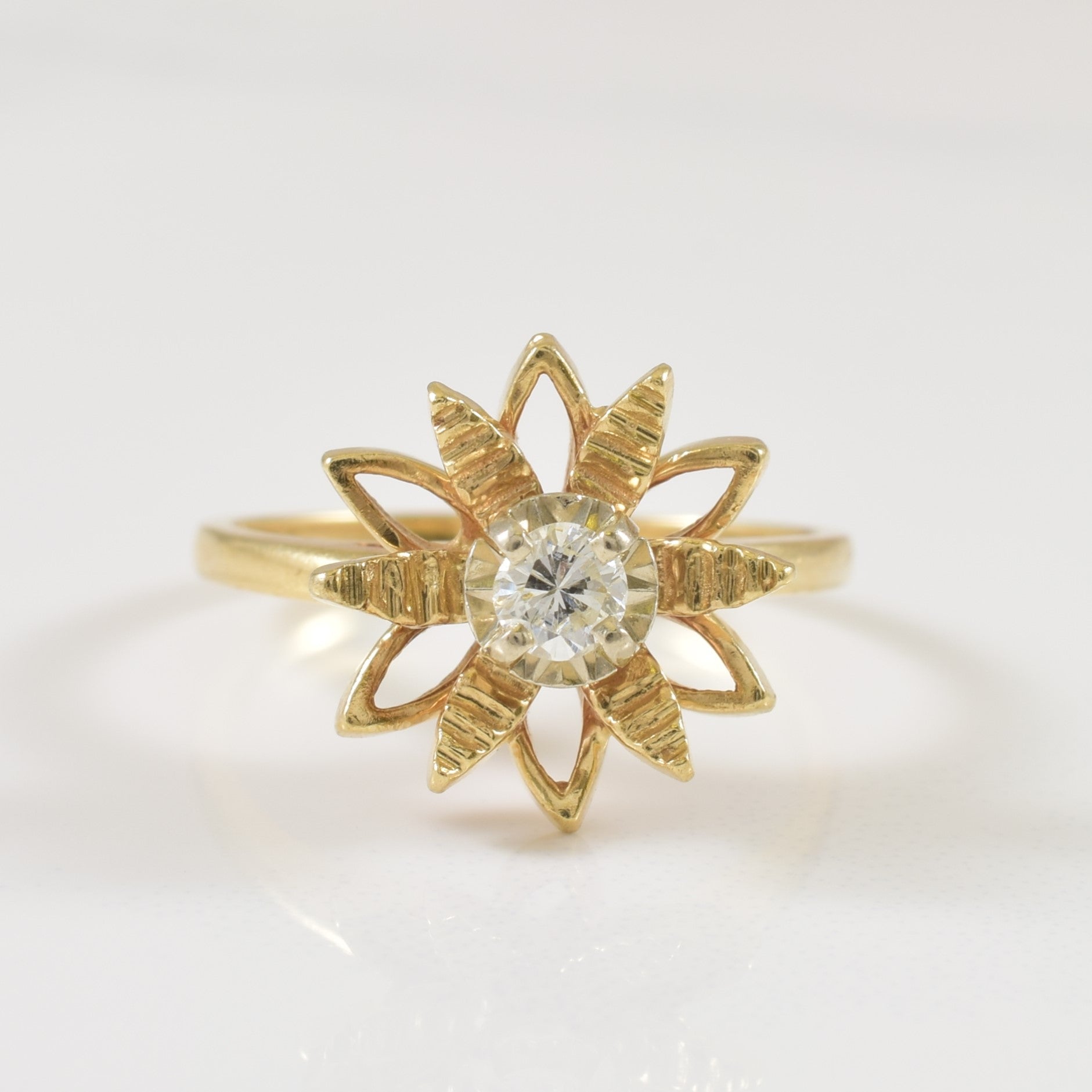 Diamond Flower Ring | 0.13ct | SZ 6 |