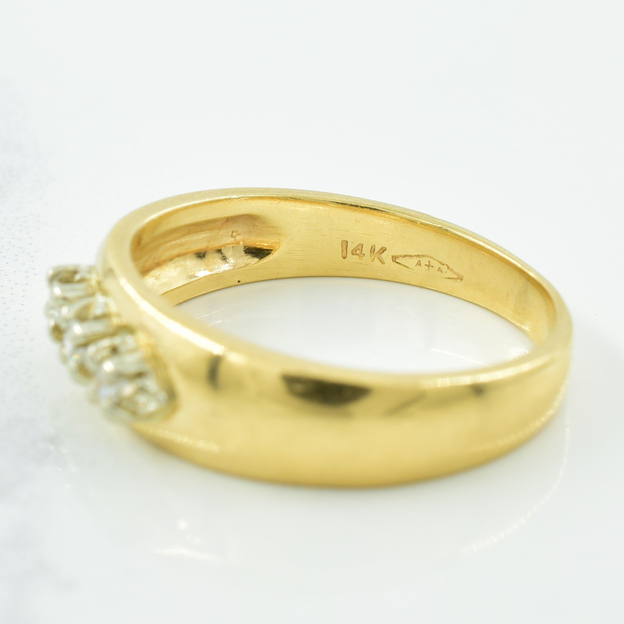 Three Stone Diamond Ring | 0.09ctw | SZ 7 |