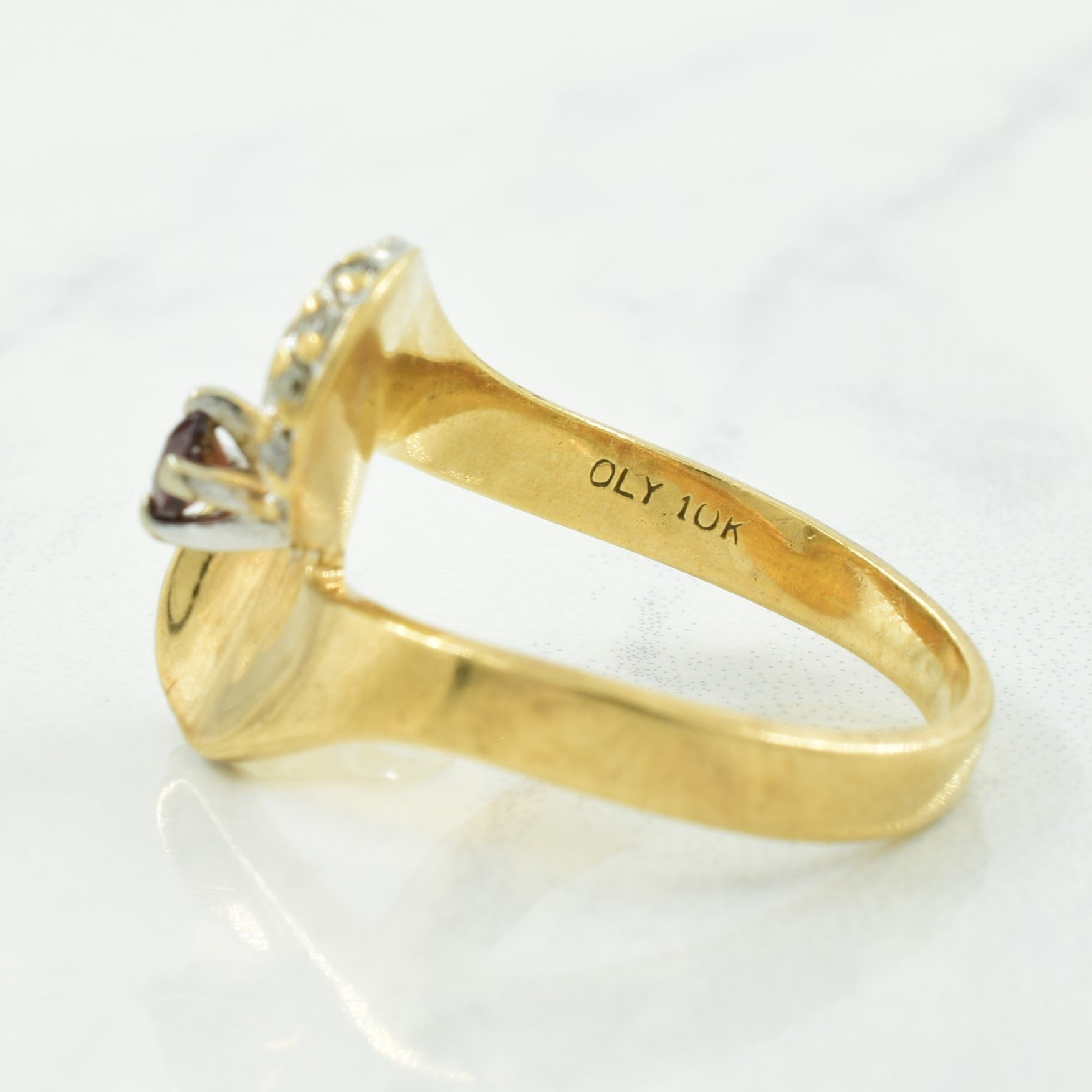 Garnet & Diamond Ring | 0.15ct, 0.08ctw | SZ 6.75 |