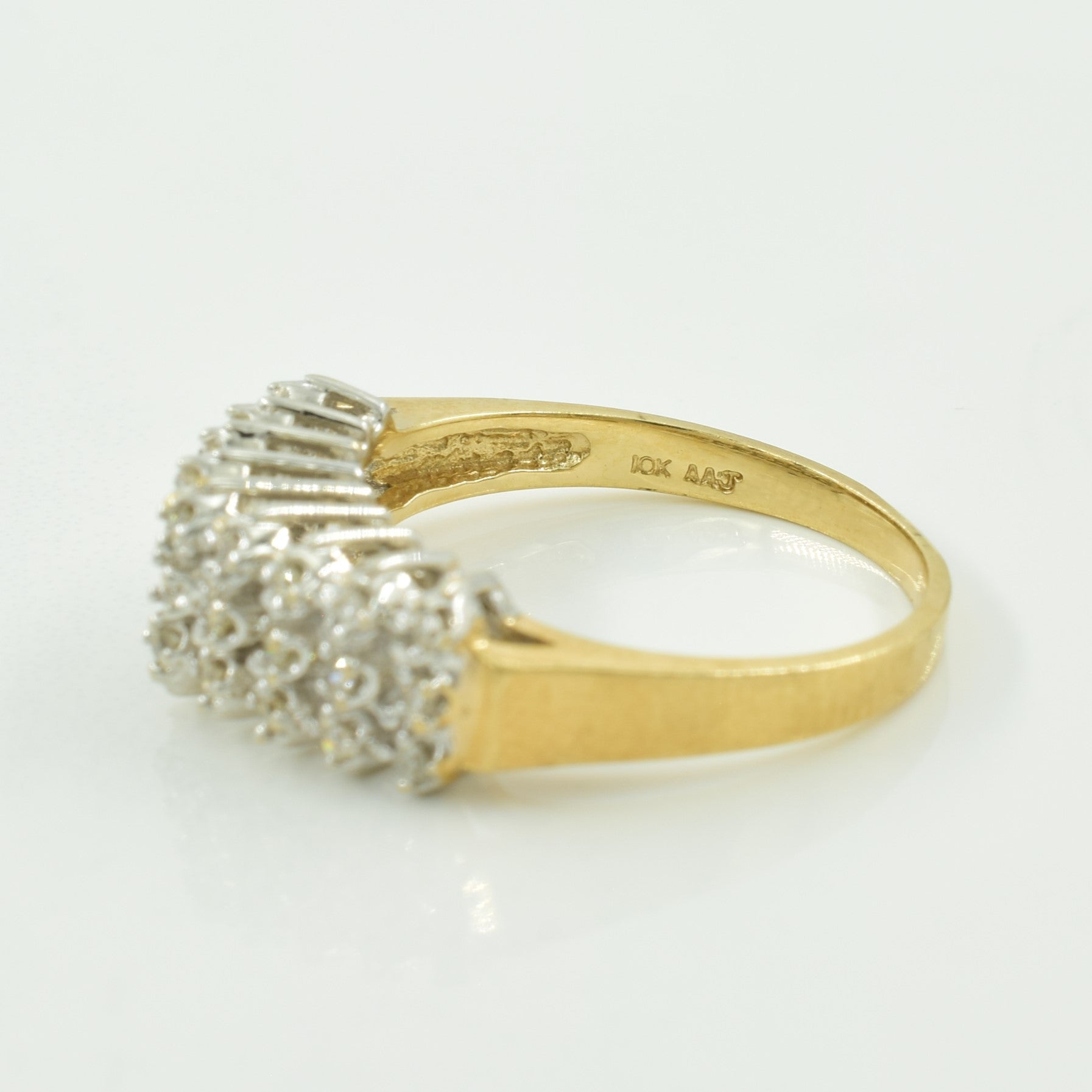 Cluster Diamond Ring | 0.14ctw | SZ 6.75 |