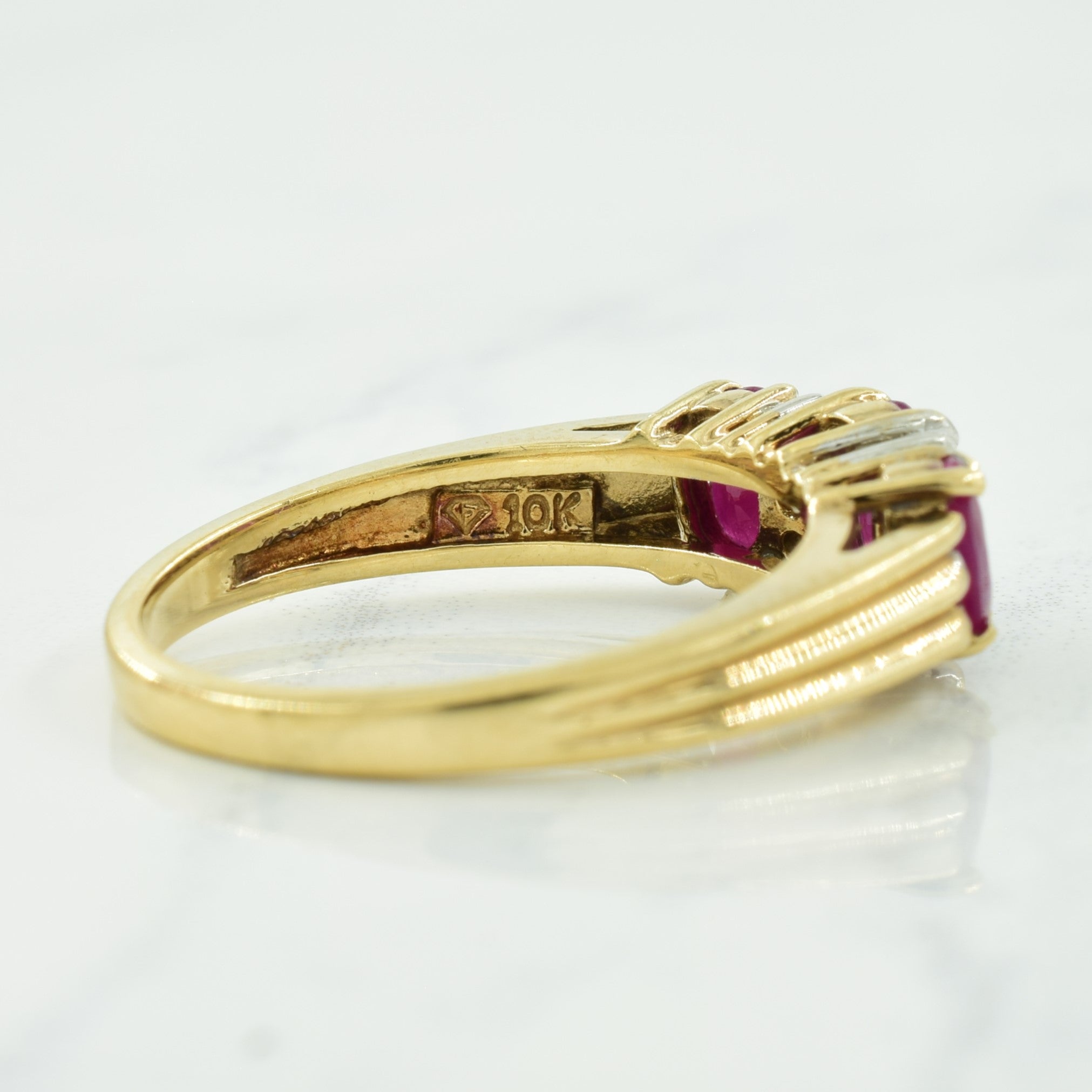 Ruby & Diamond Ring | 1.00ctw, 0.04ctw | SZ 7 |