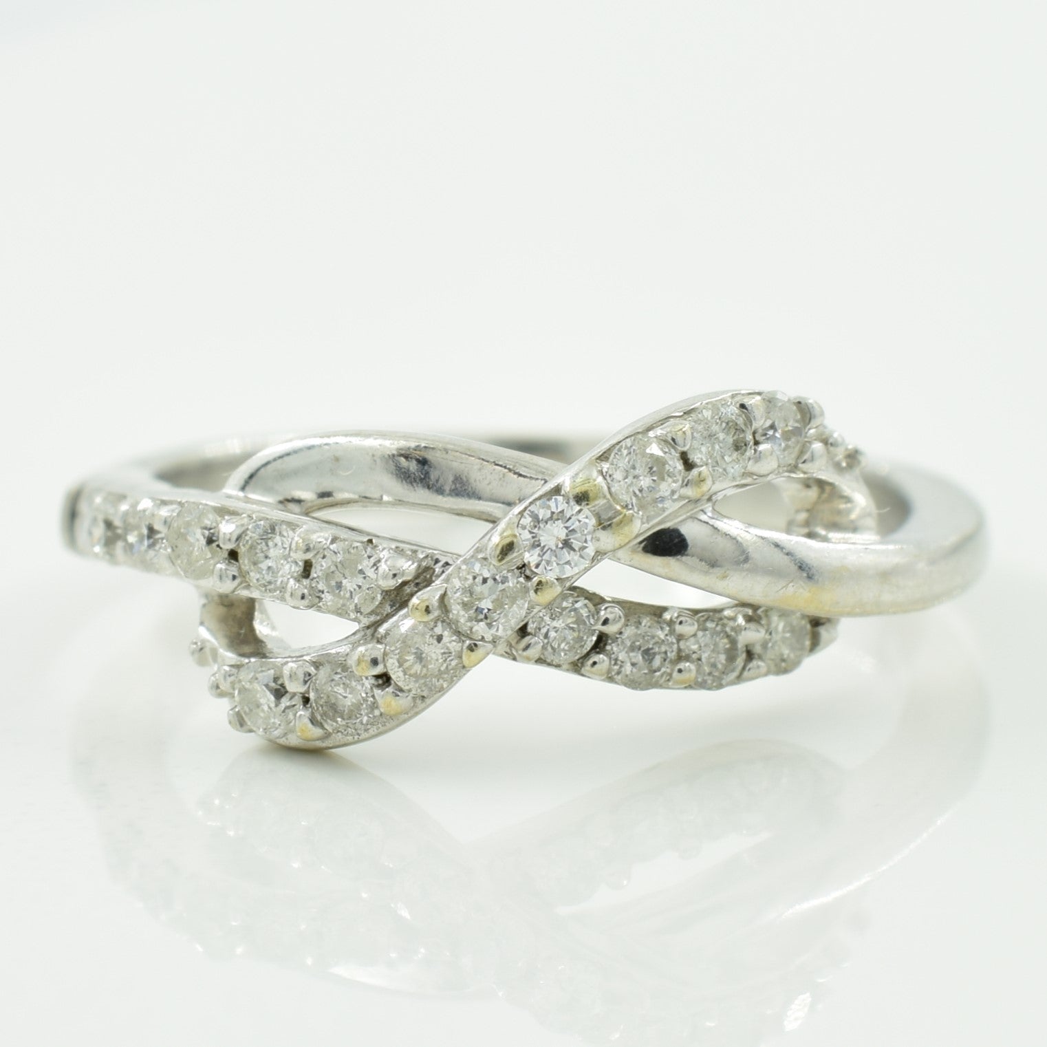 Diamond Criss Cross Ring | 0.18ctw | SZ 4.25 |