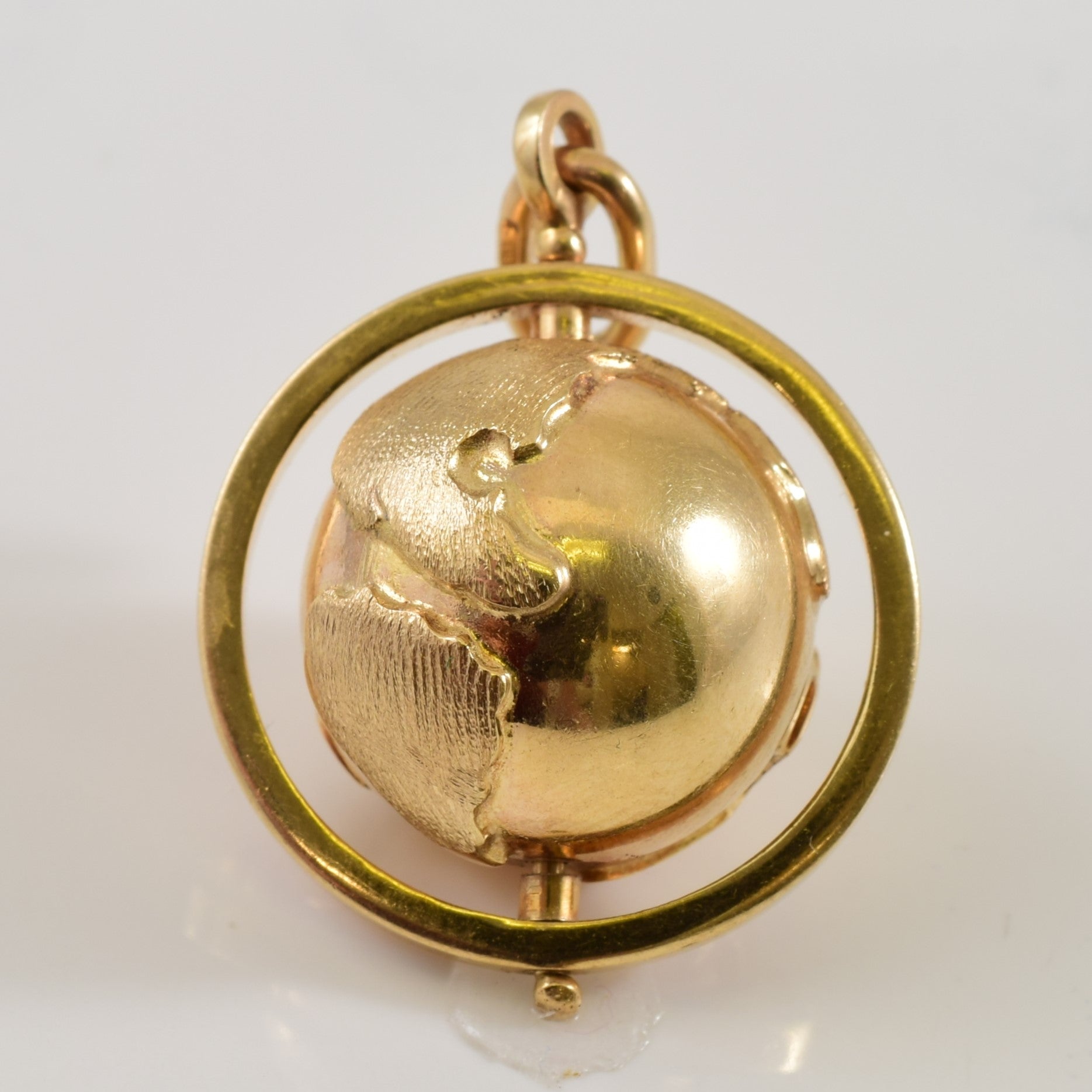 10k Yellow Gold Earth Charm |