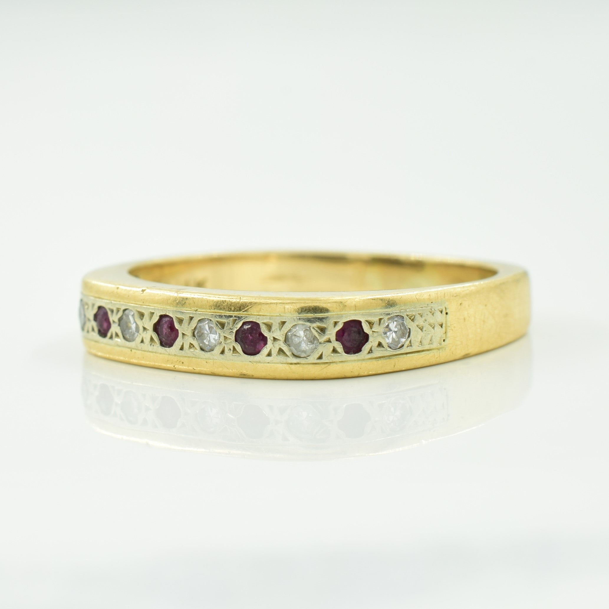 Ruby & Diamond Ring | 0.12ctw, 0.09ctw | SZ 7.25 |