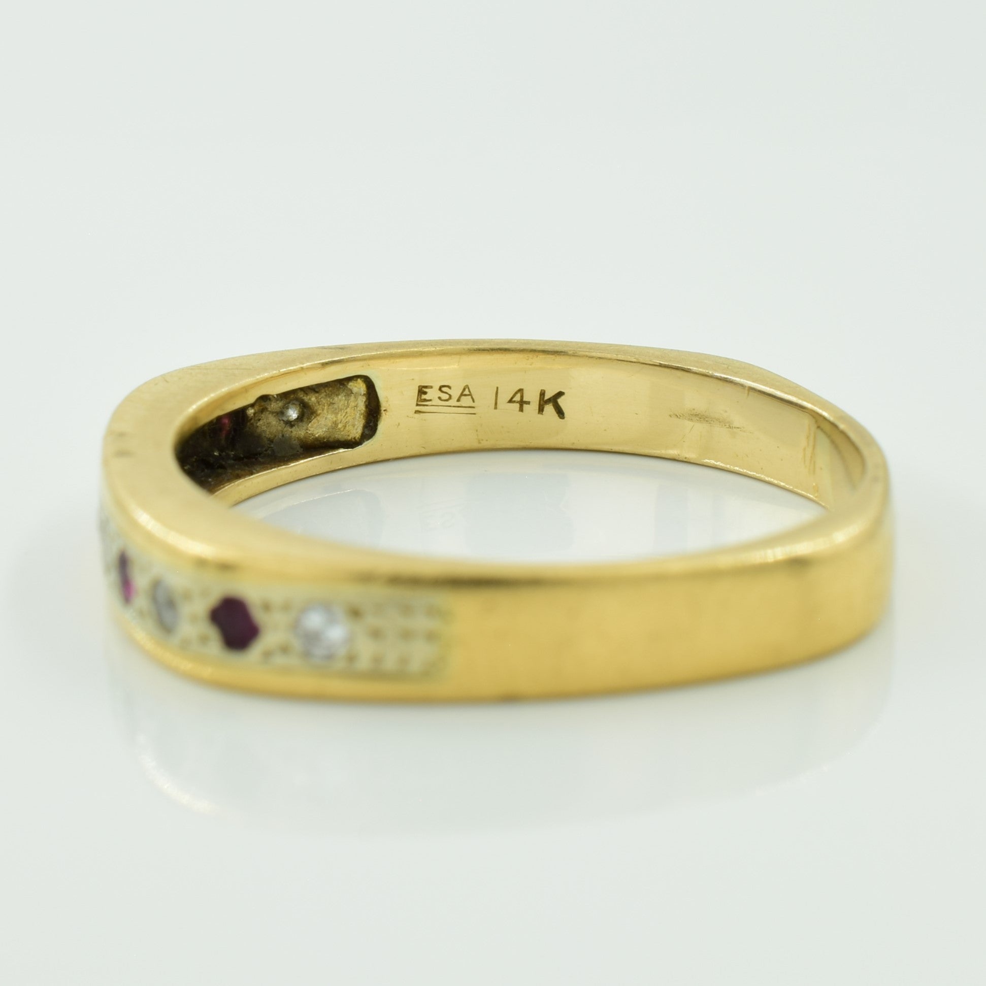 Ruby & Diamond Ring | 0.12ctw, 0.09ctw | SZ 7.25 |