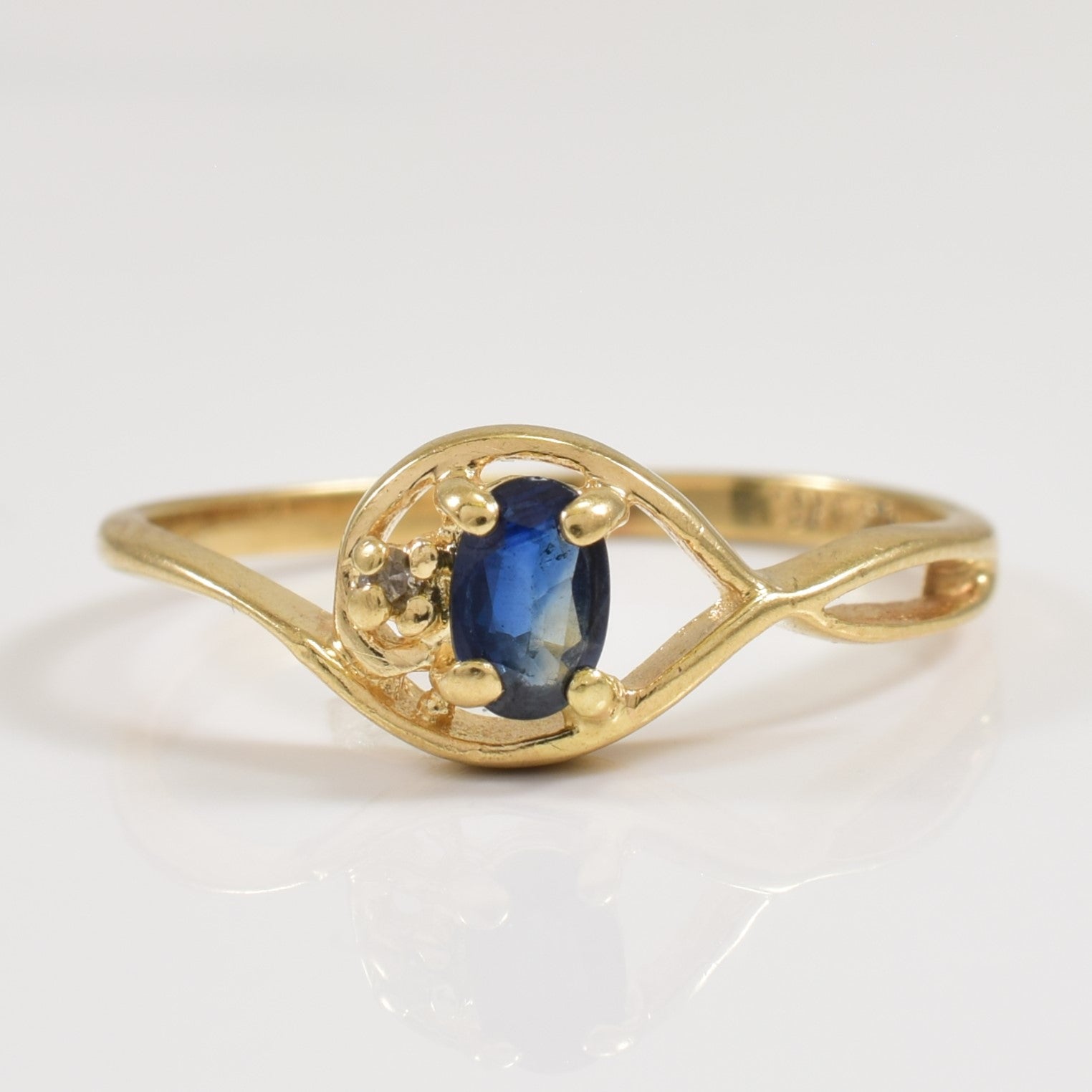 Sapphire & Diamond Ring | 0.23ct, 0.01ct | SZ 6 |