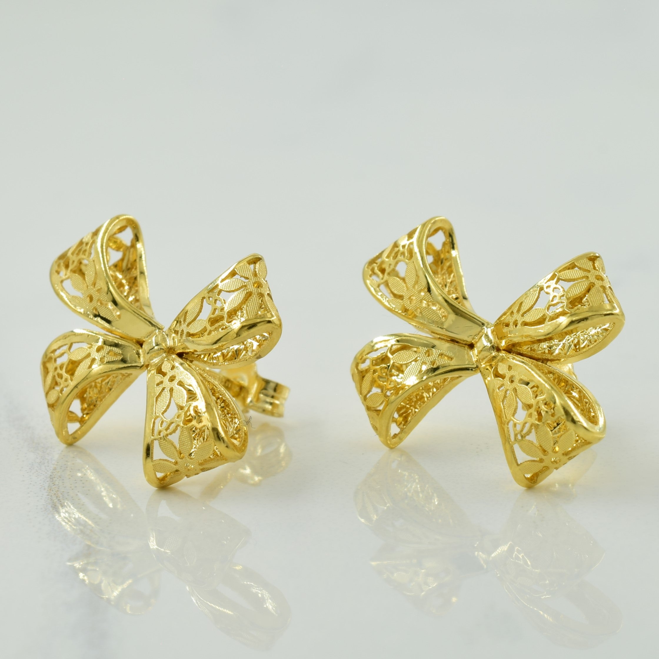 14k Yellow Gold Stud Earrings |